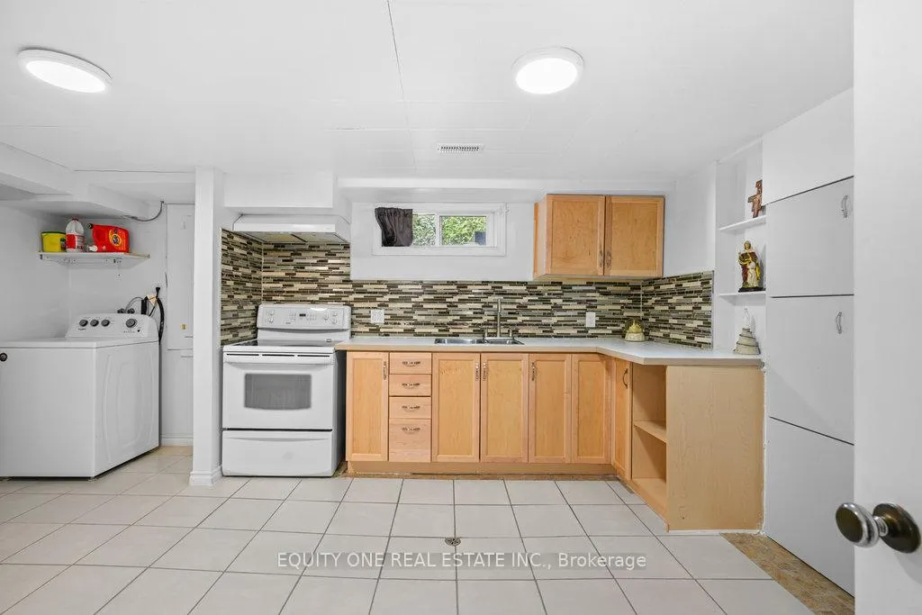 Photo 26 of 1041 Wiseman Crescent, Ottawa, Riverside Park — HOMEH