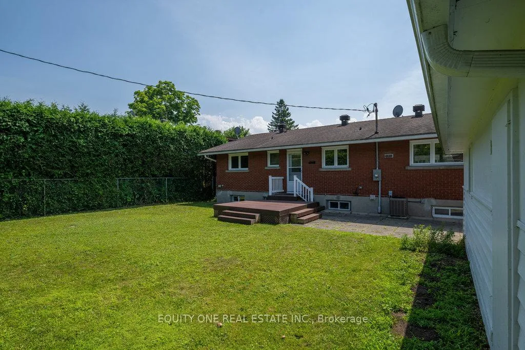 Photo 29 of 1041 Wiseman Crescent, Ottawa, Riverside Park — HOMEH