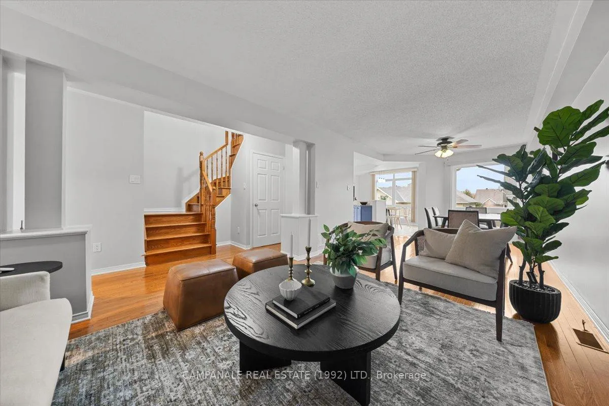Photo 11 of 100 Wolff Crescent, Arnprior — HOMEH