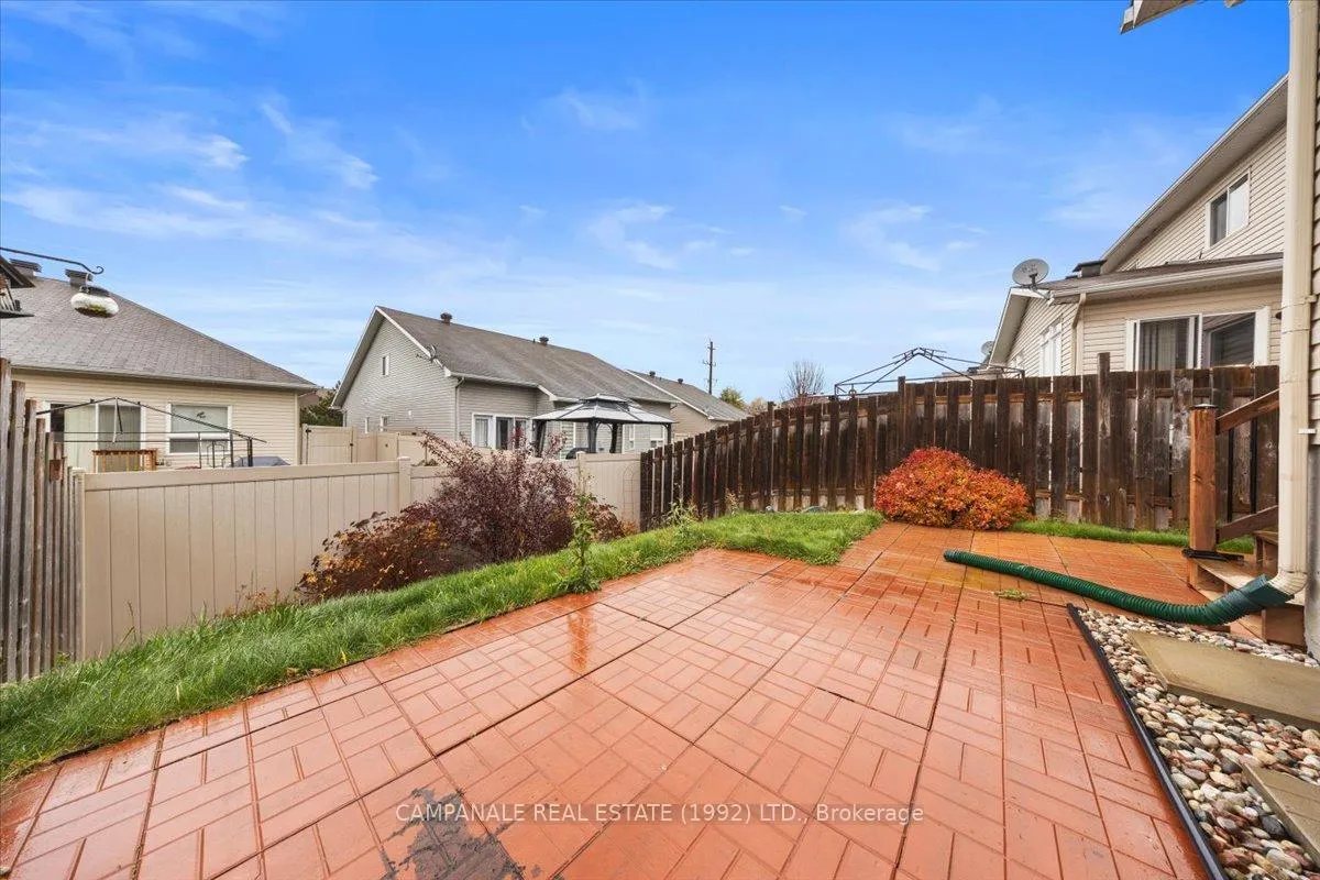 Photo 53 of 100 Wolff Crescent, Arnprior — HOMEH
