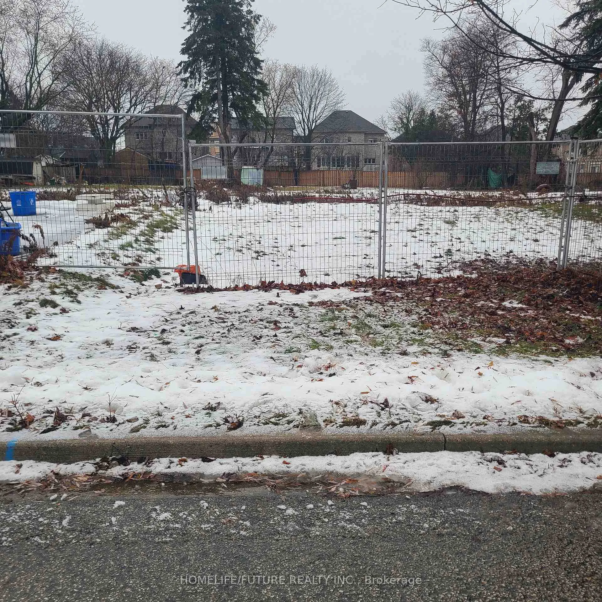 Photo 4 of 1 View Street, Ajax, Central — HOMEH