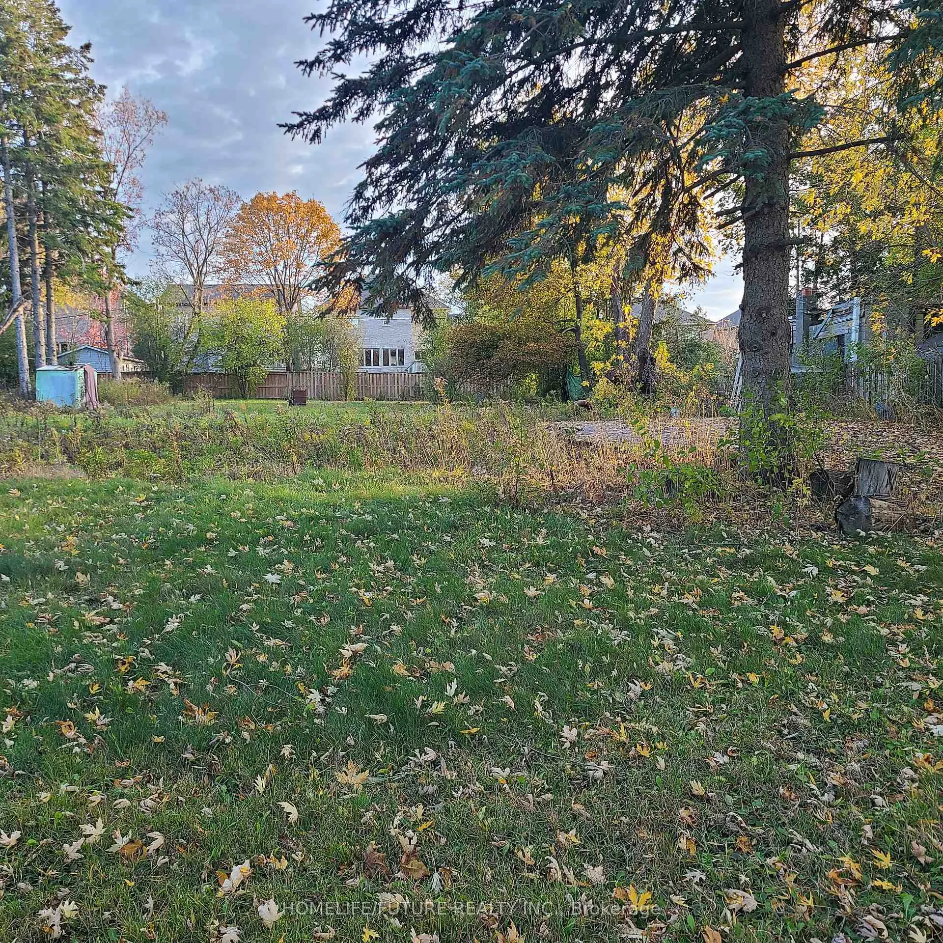 Photo 6 of 1 View Street, Ajax, Central — HOMEH