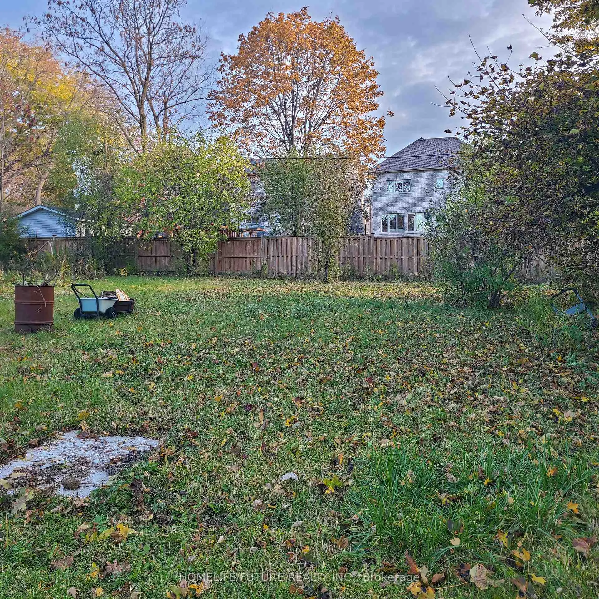 Photo 8 of 1 View Street, Ajax, Central — HOMEH