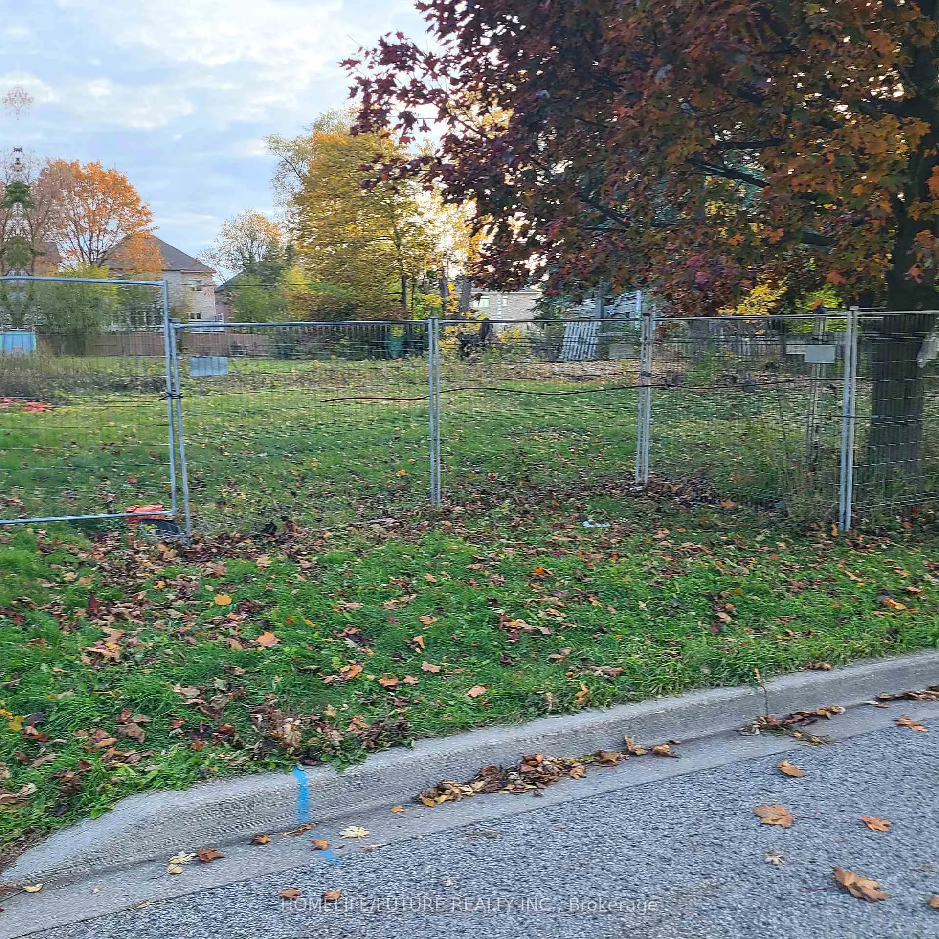 Photo 10 of 1 View Street, Ajax, Central — HOMEH
