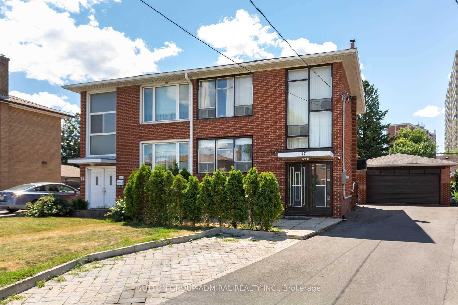 Front of Unit Main Fl, 17 Pamille Place