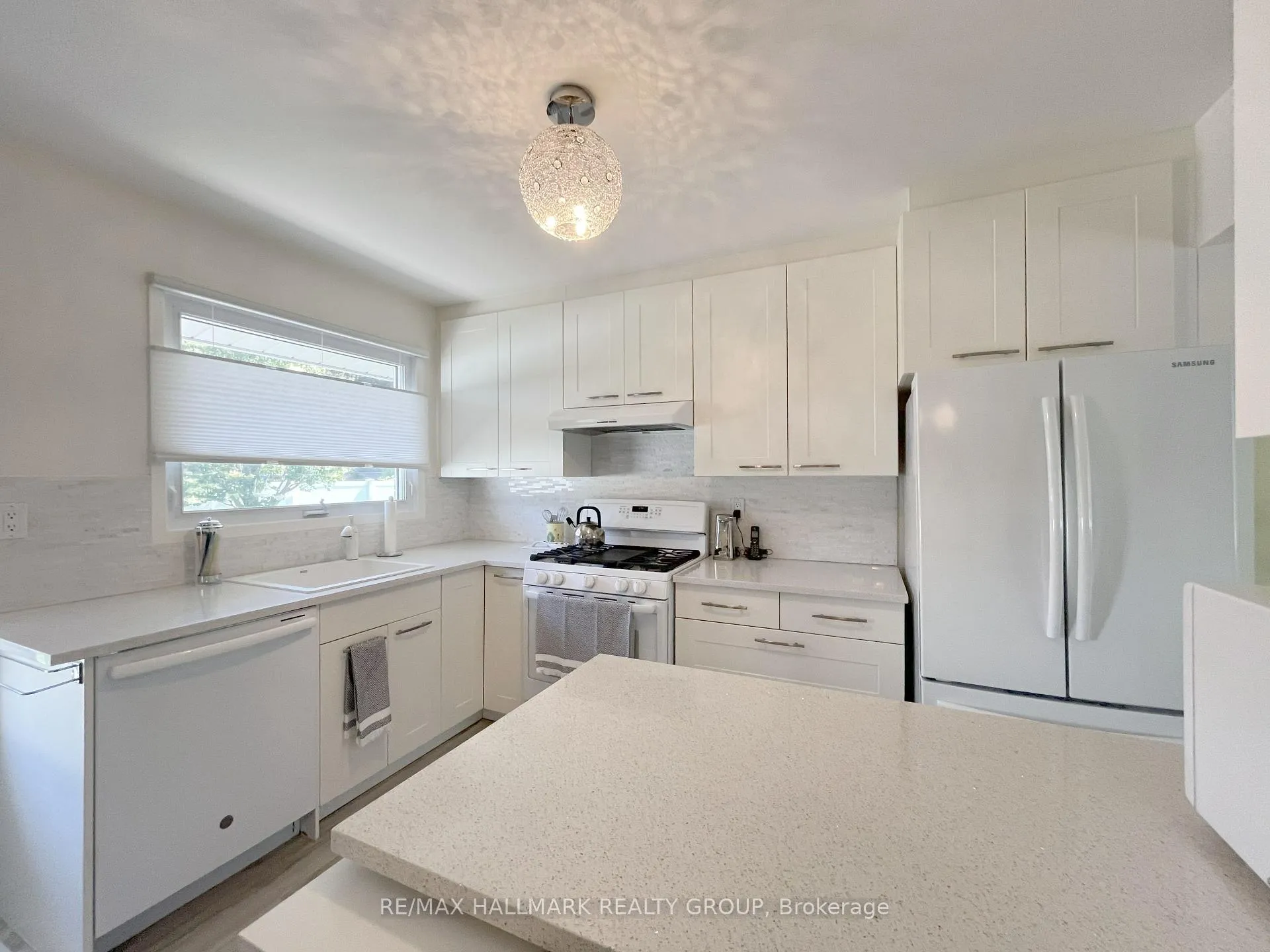 Photo 36 of 22 Harwick Crescent, Ottawa, Lynwood Village — HOMEH