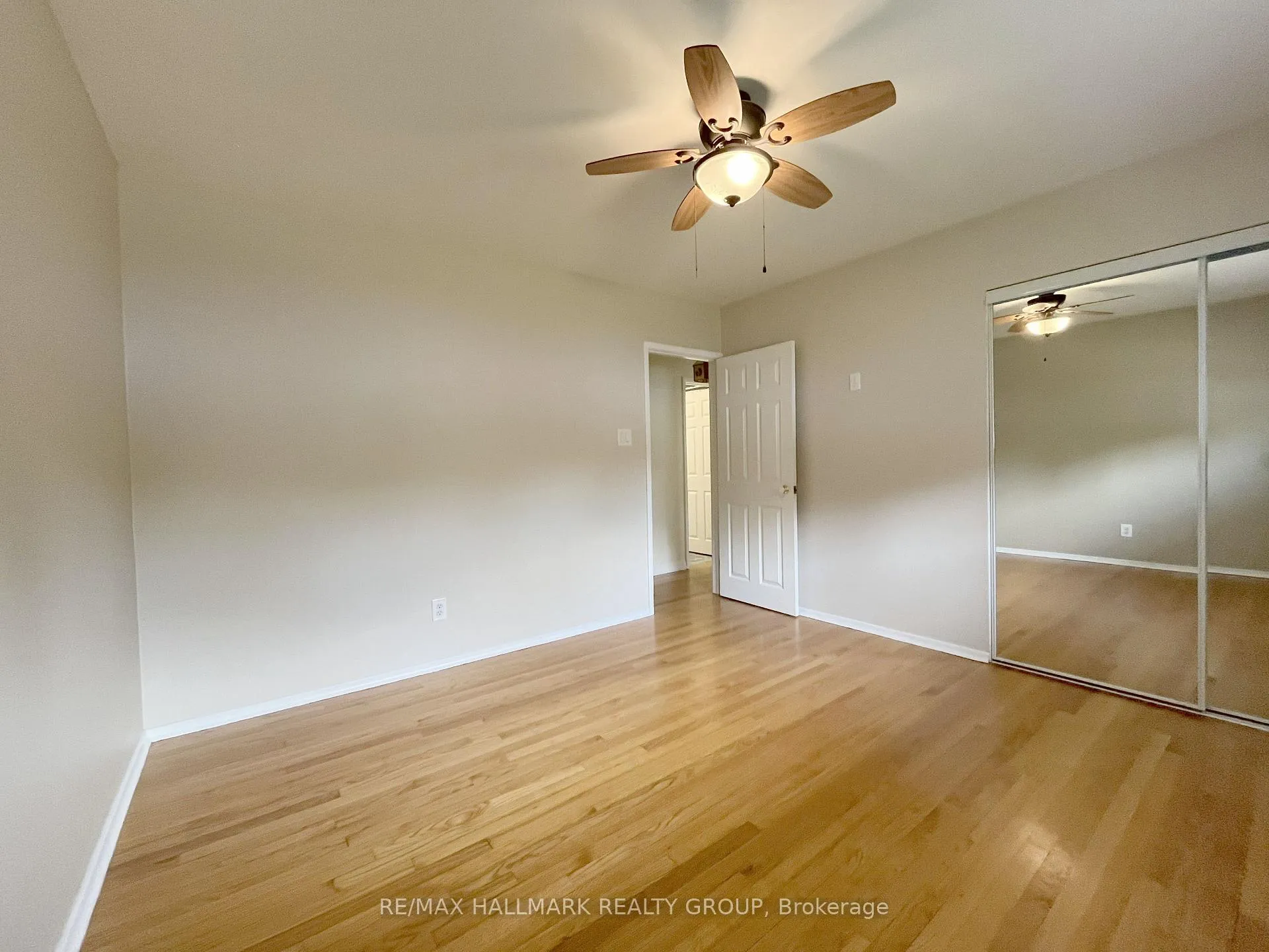 Photo 114 of 22 Harwick Crescent, Ottawa, Lynwood Village — HOMEH