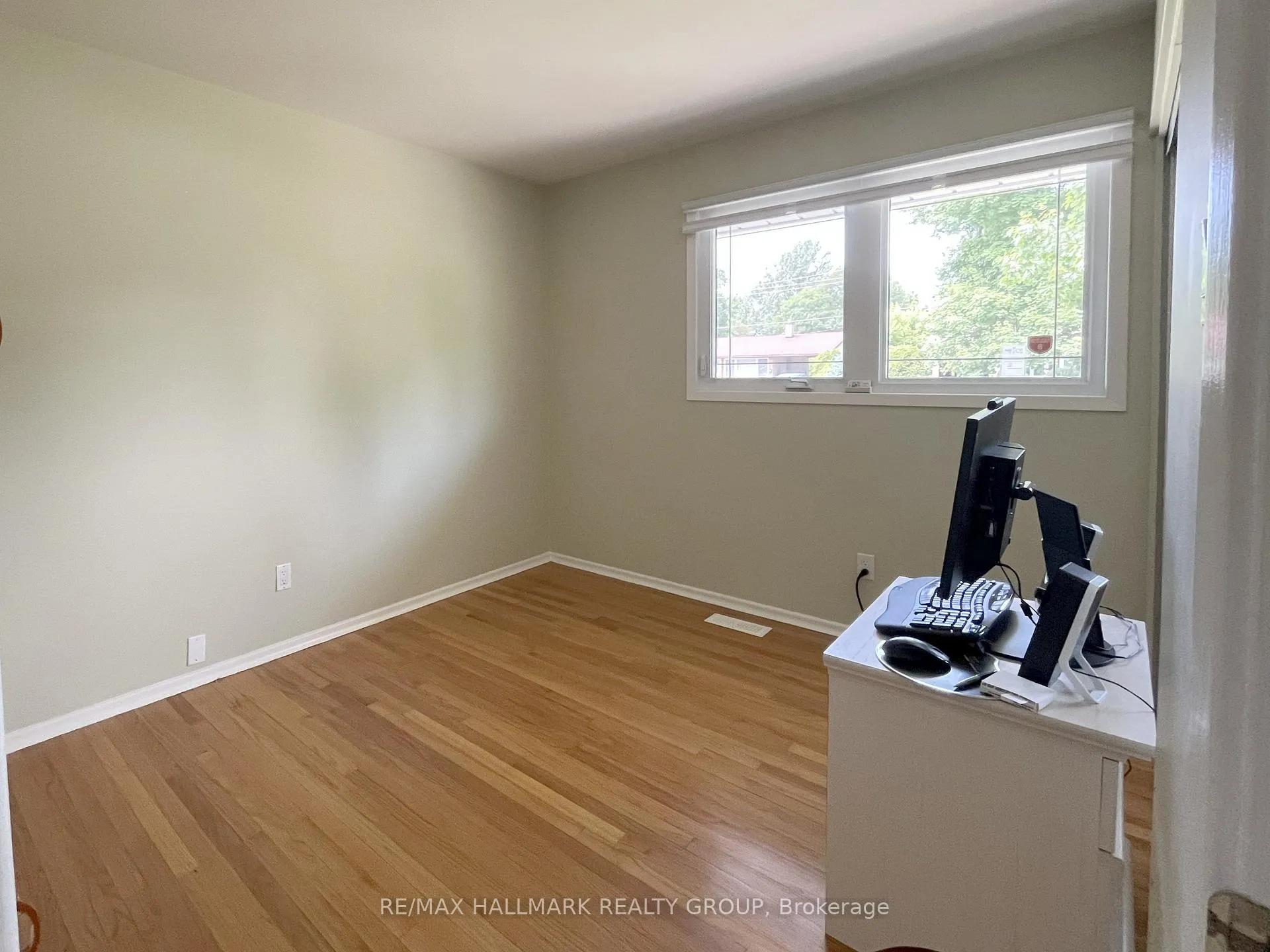 Photo 139 of 22 Harwick Crescent, Ottawa, Lynwood Village — HOMEH