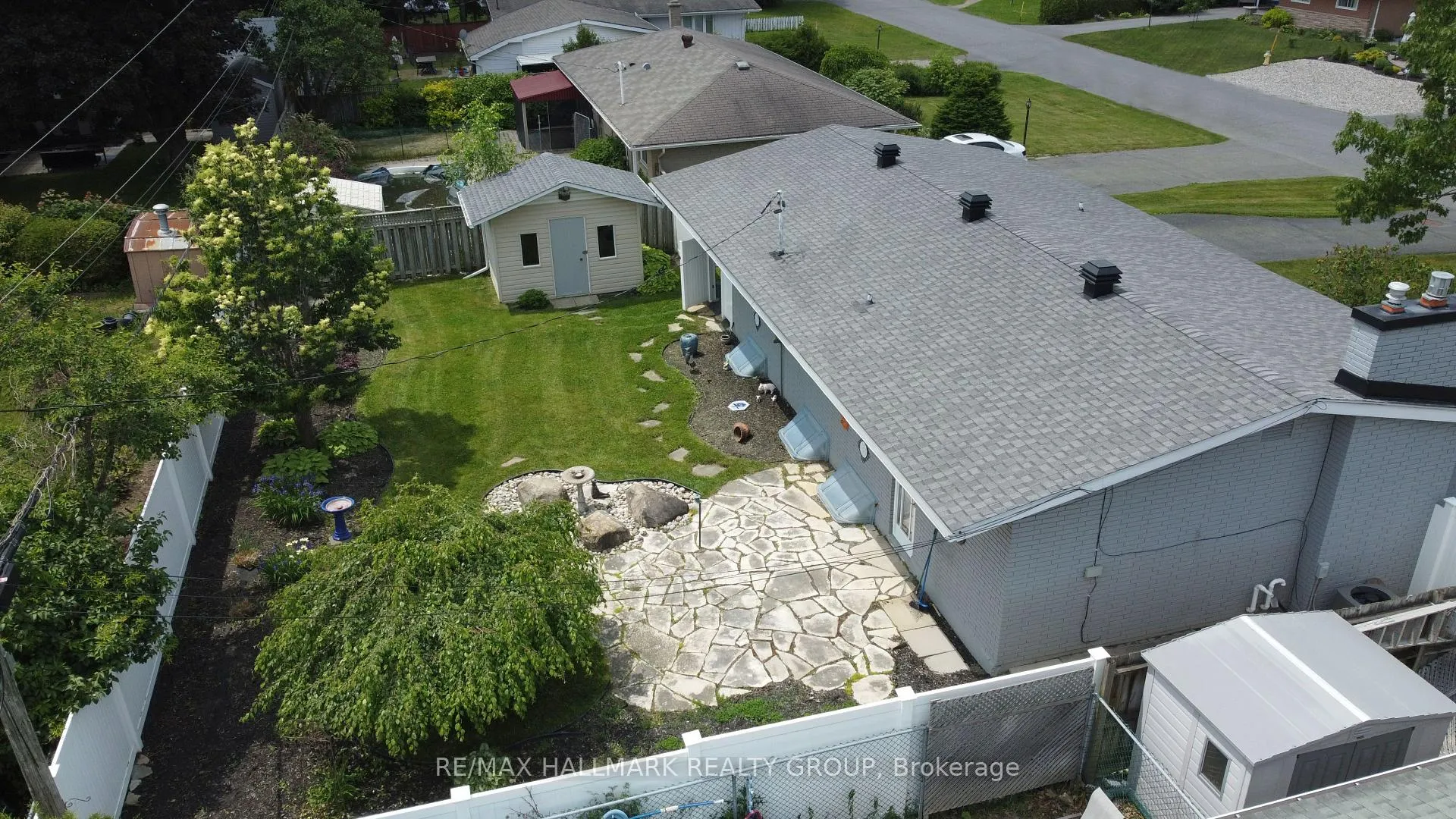 Photo 204 of 22 Harwick Crescent, Ottawa, Lynwood Village — HOMEH