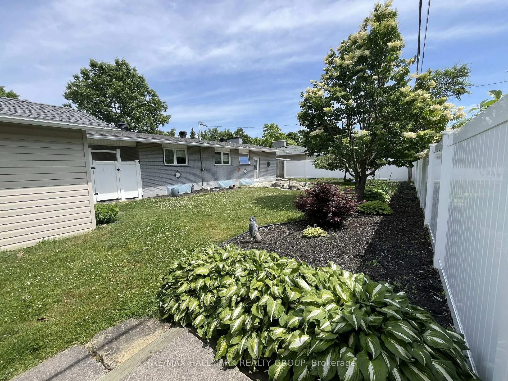 Photo 214 of 22 Harwick Crescent, Ottawa, Lynwood Village — HOMEH