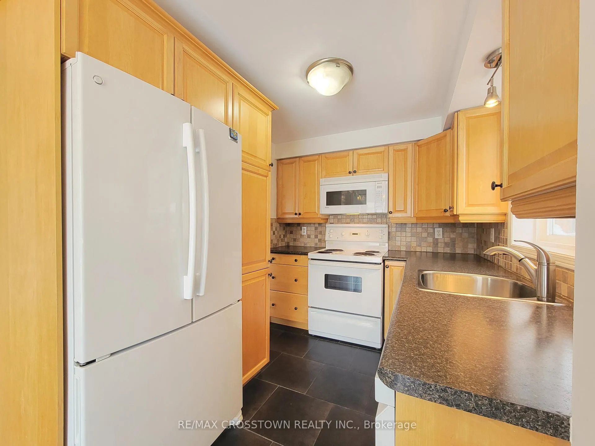Photo 91 of 7 Addison Trail, Barrie, Georgian Drive — HOMEH