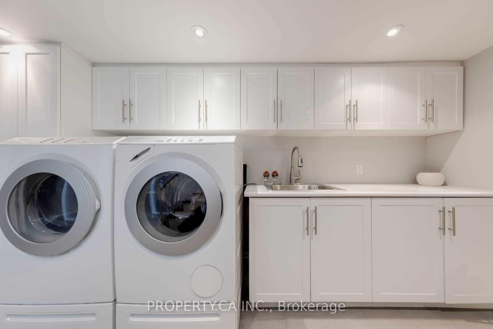 Photo 12 of 9 Mackenzie Crescent, Toronto, Little Portugal — HOMEH