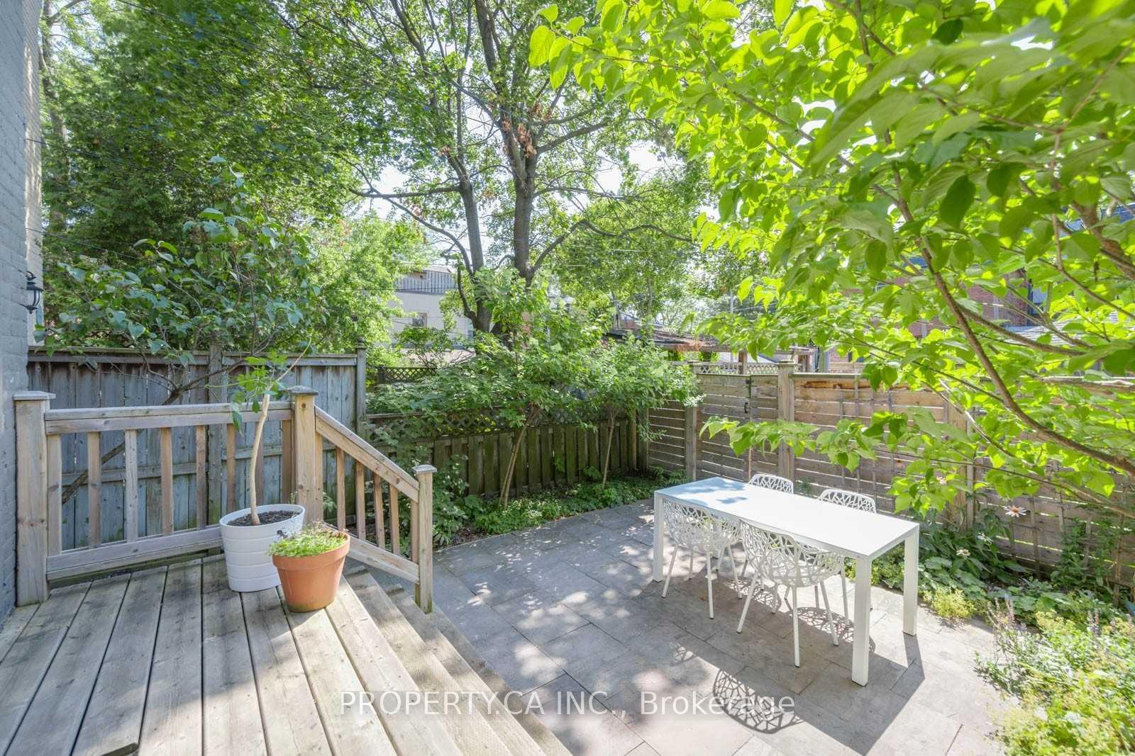 Photo 16 of 9 Mackenzie Crescent, Toronto, Little Portugal — HOMEH