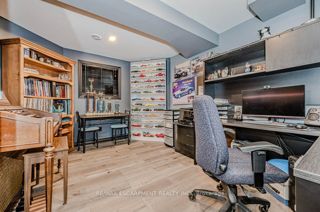 Photo 66 of 2378 Headon Road, Burlington, Headon — HOMEH