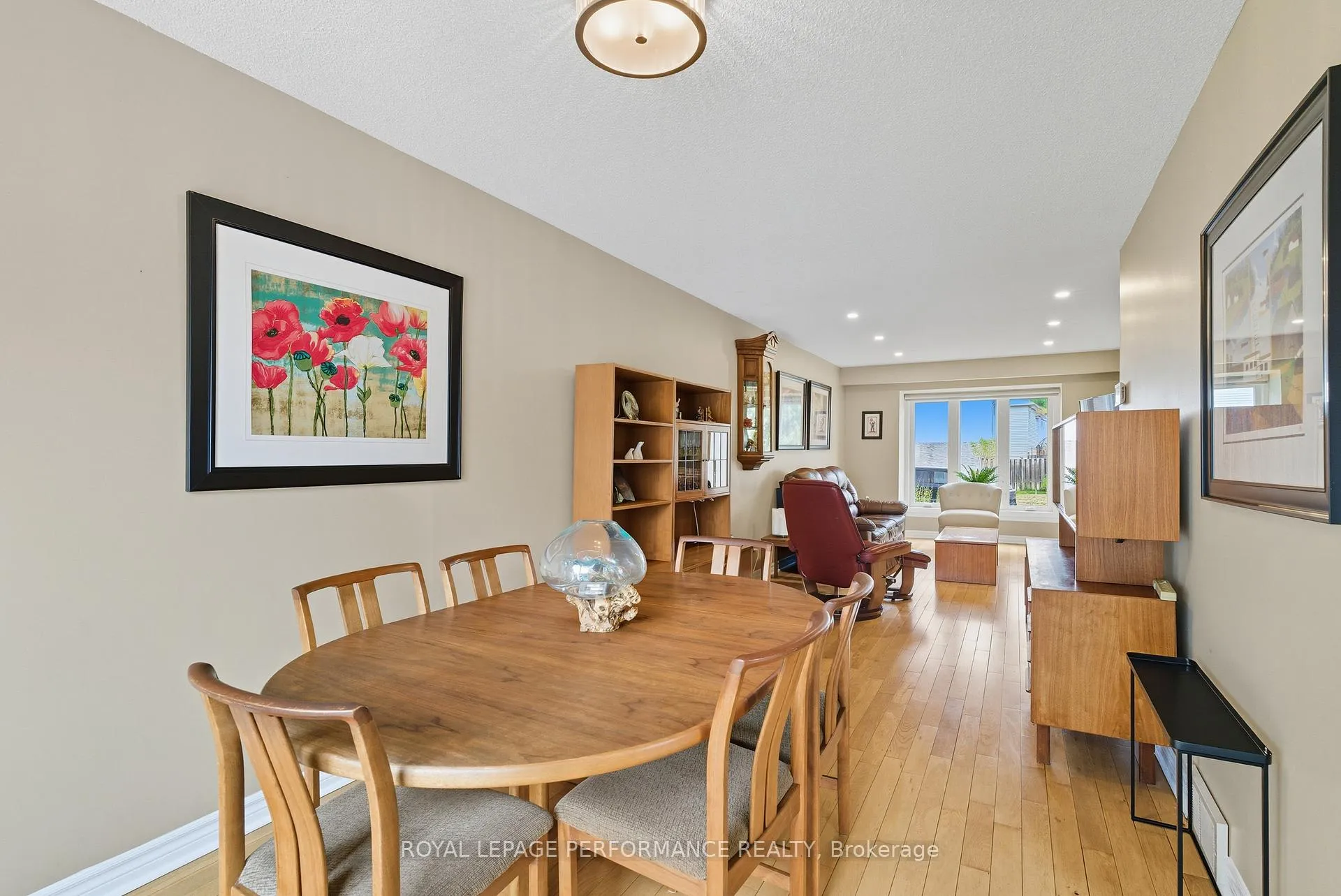 Photo 12 of 2463 Orient Park Drive, Ottawa, Blackburn Hamlet (South) — HOMEH