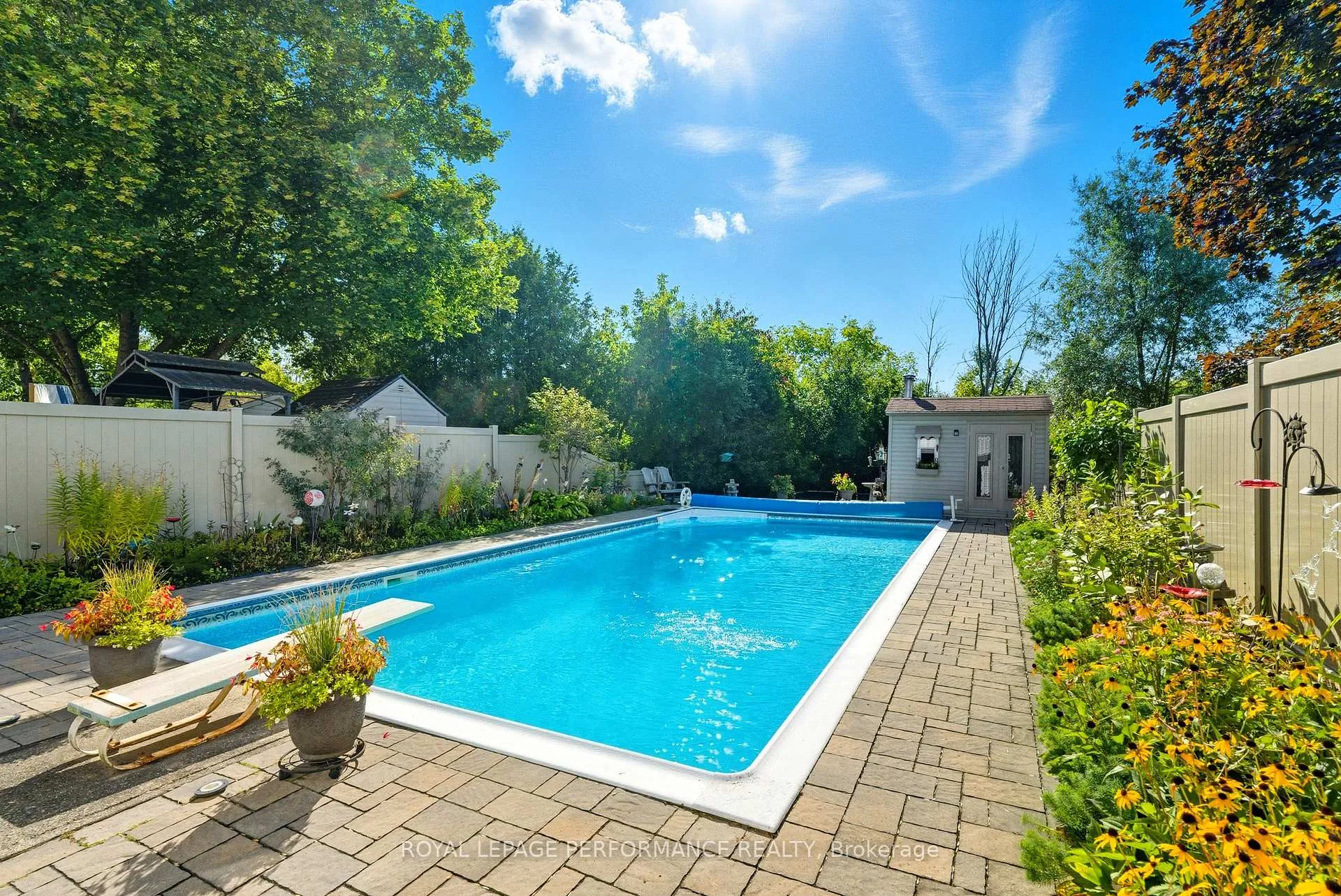 Photo 33 of 2463 Orient Park Drive, Ottawa, Blackburn Hamlet (South) — HOMEH
