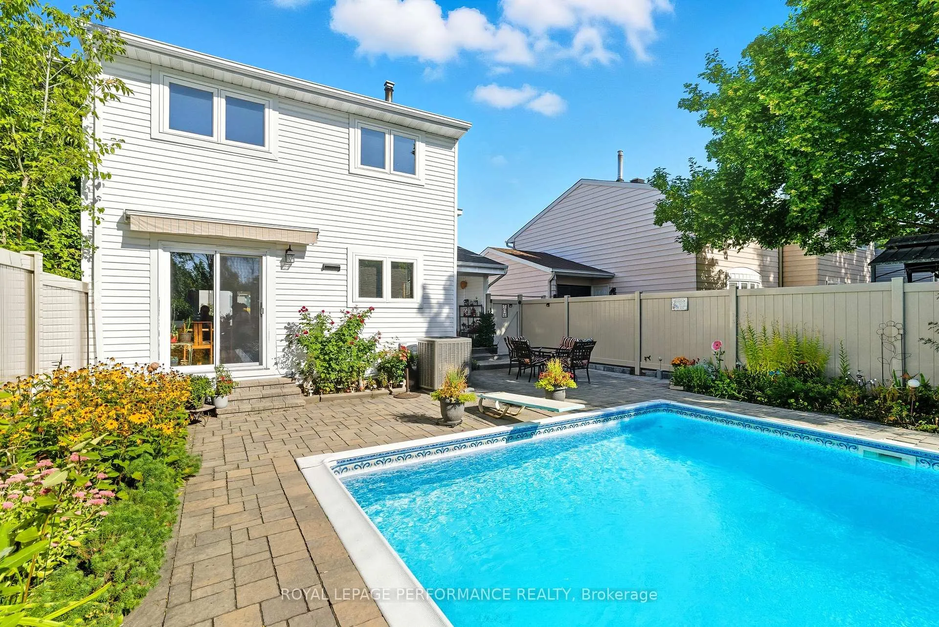 Photo 36 of 2463 Orient Park Drive, Ottawa, Blackburn Hamlet (South) — HOMEH