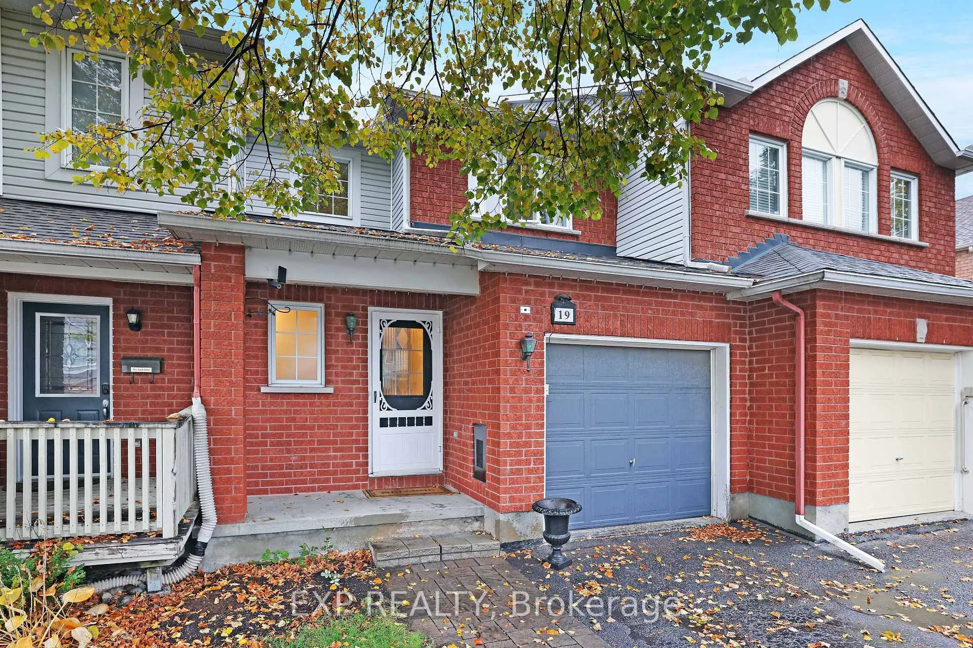 Photo 1 of 19 Wittingham Drive, Ottawa, Barrhaven East — HOMEH