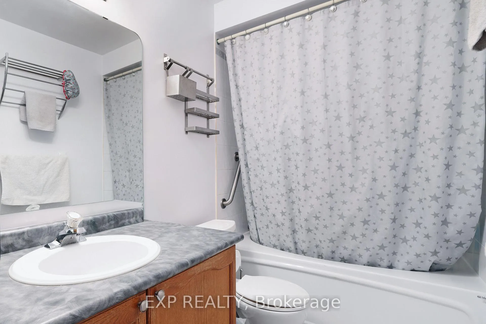 Photo 10 of 19 Wittingham Drive, Ottawa, Barrhaven East — HOMEH