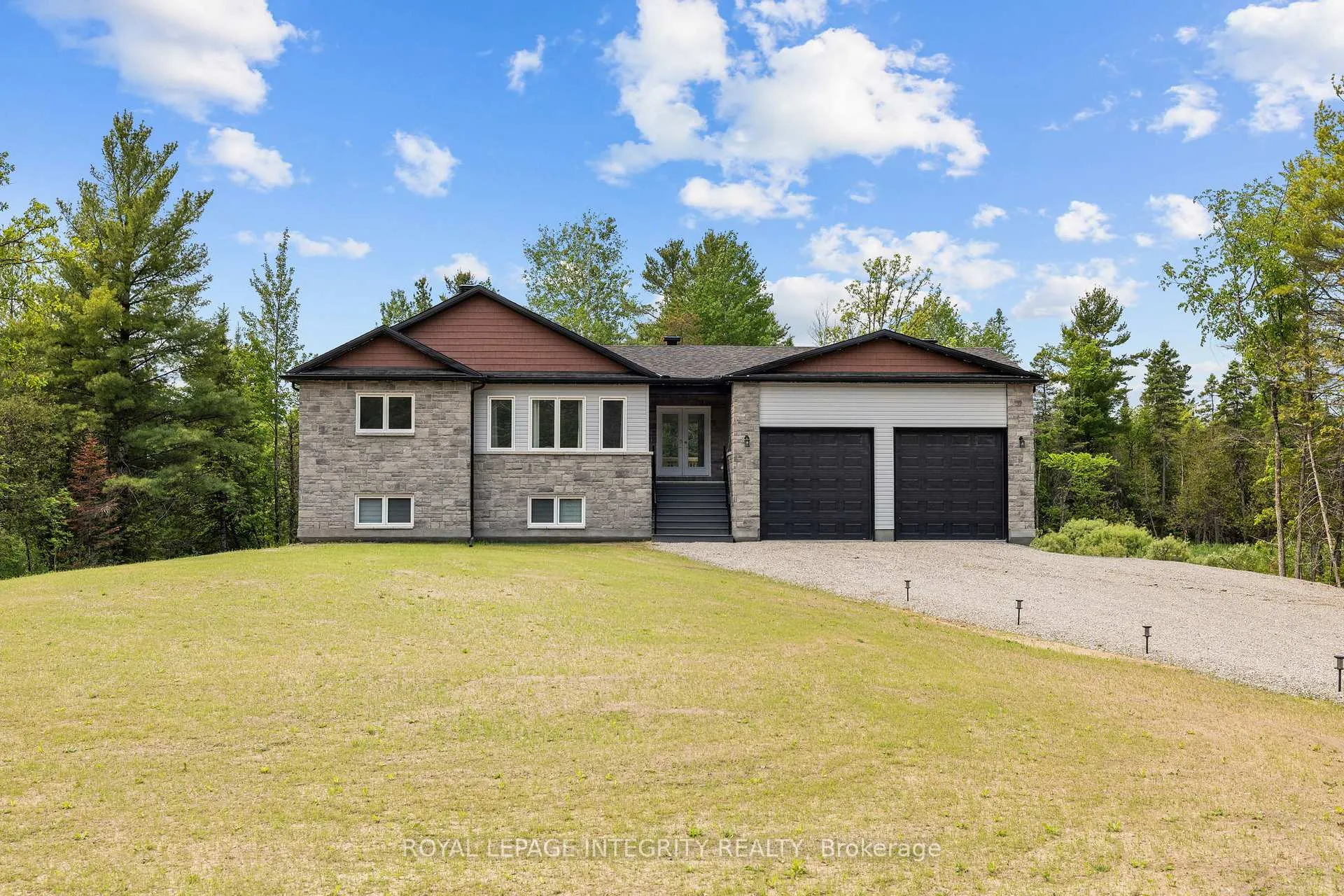 Front of 292 James Andrew Way