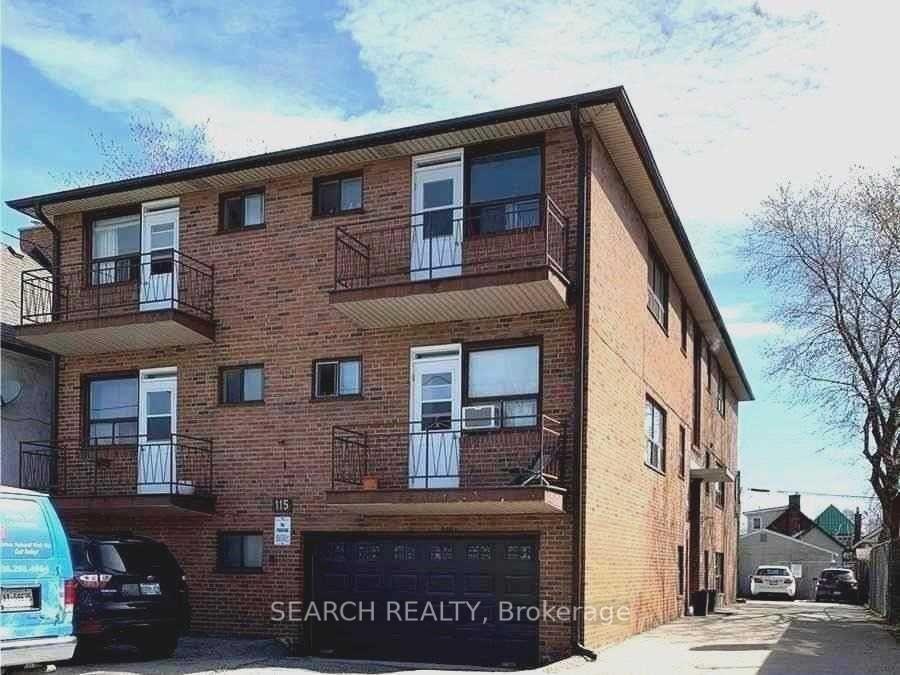 Front of Unit 6, 115 Eighth Street