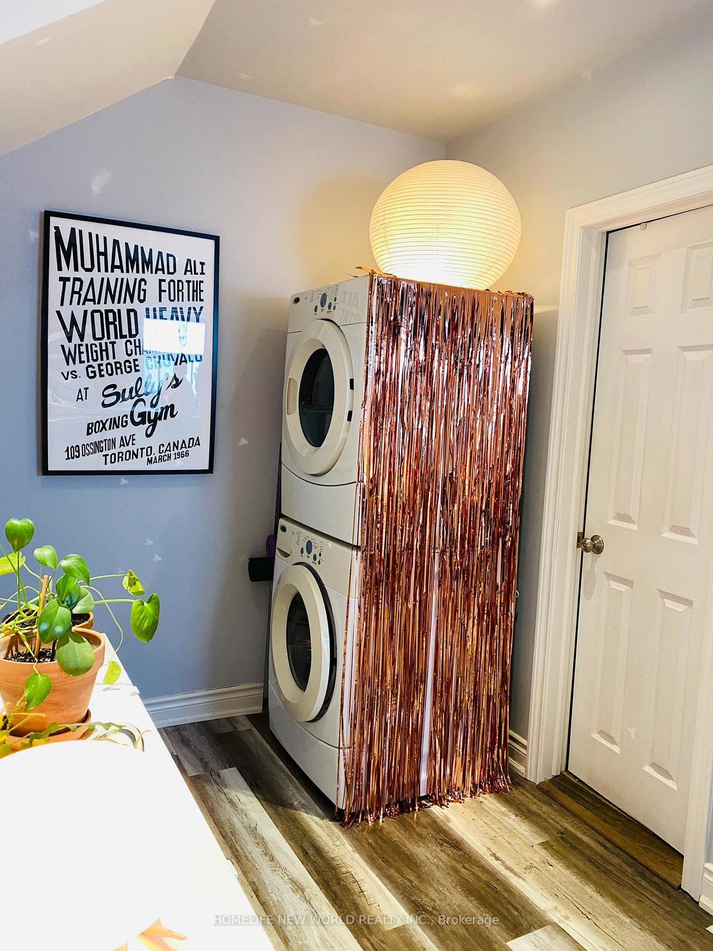 Photo 9 of Unit 1, 199 Bellwoods Avenue, Toronto, Trinity-Bellwoods — HOMEH