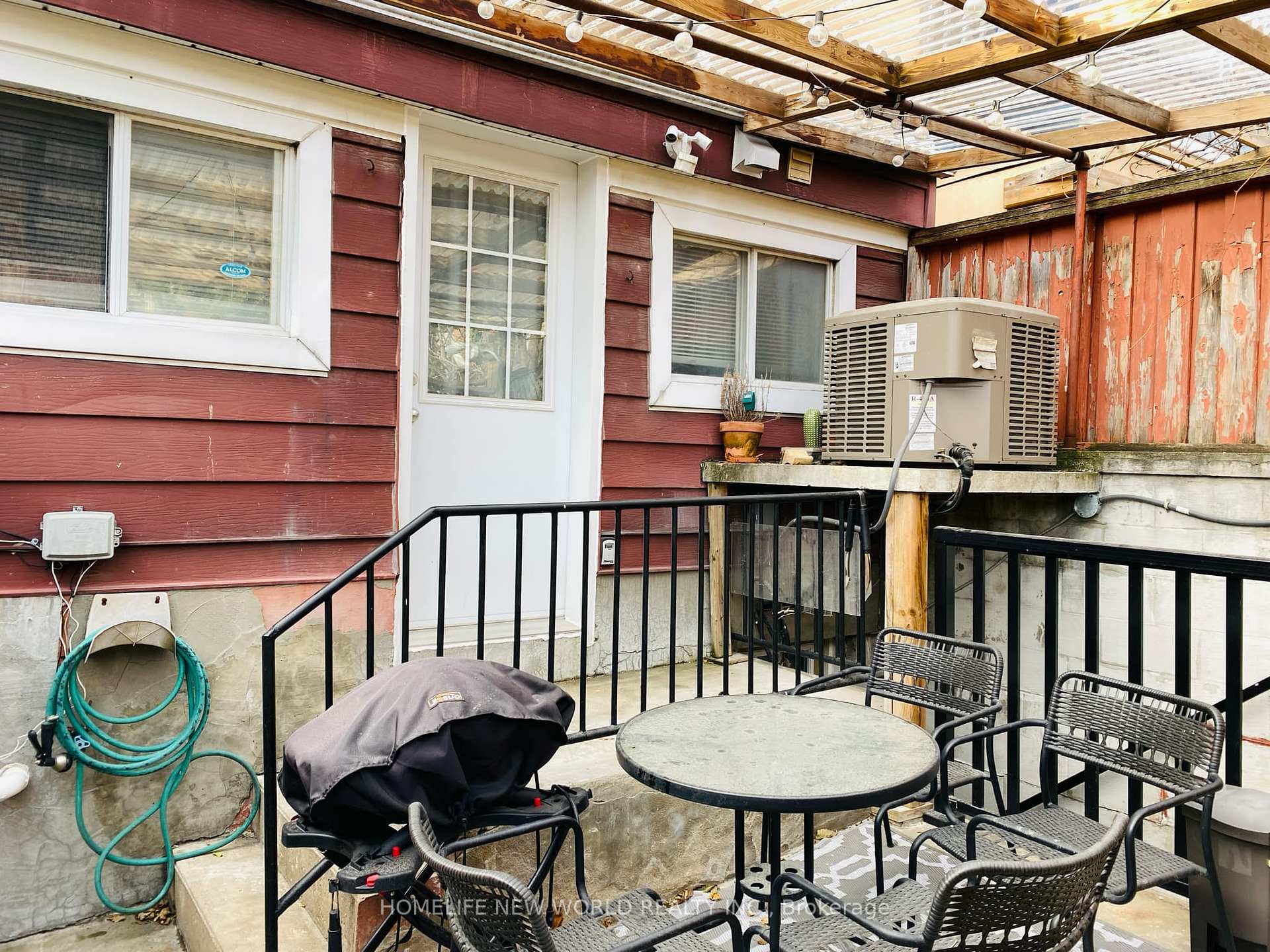 Photo 15 of Unit 1, 199 Bellwoods Avenue, Toronto, Trinity-Bellwoods — HOMEH