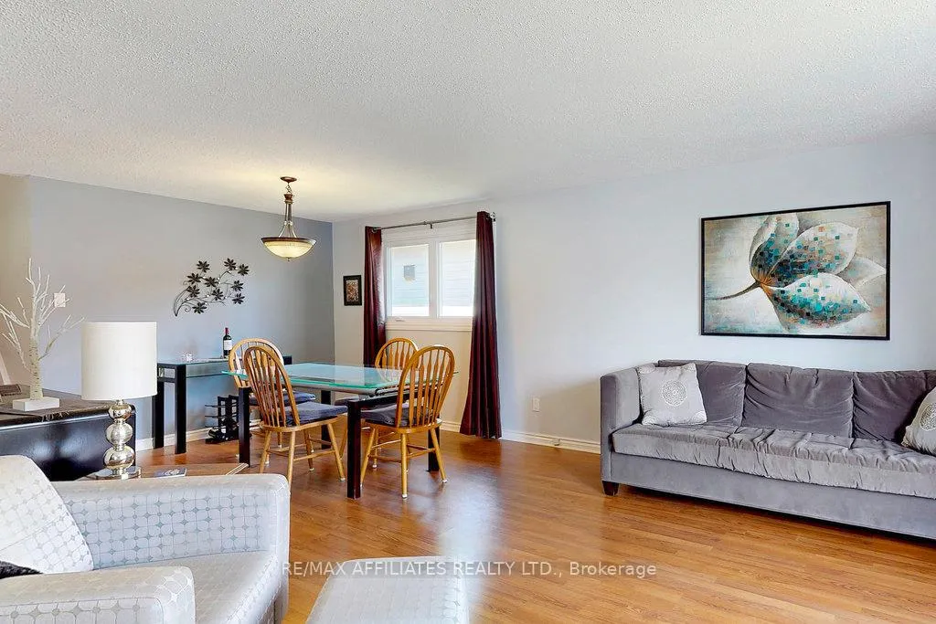 Photo 33 of 22 Red Maple Crescent, Ottawa, Blackburn Hamlet — HOMEH