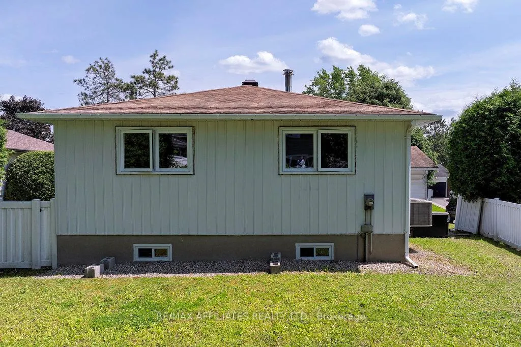 Photo 109 of 22 Red Maple Crescent, Ottawa, Blackburn Hamlet — HOMEH