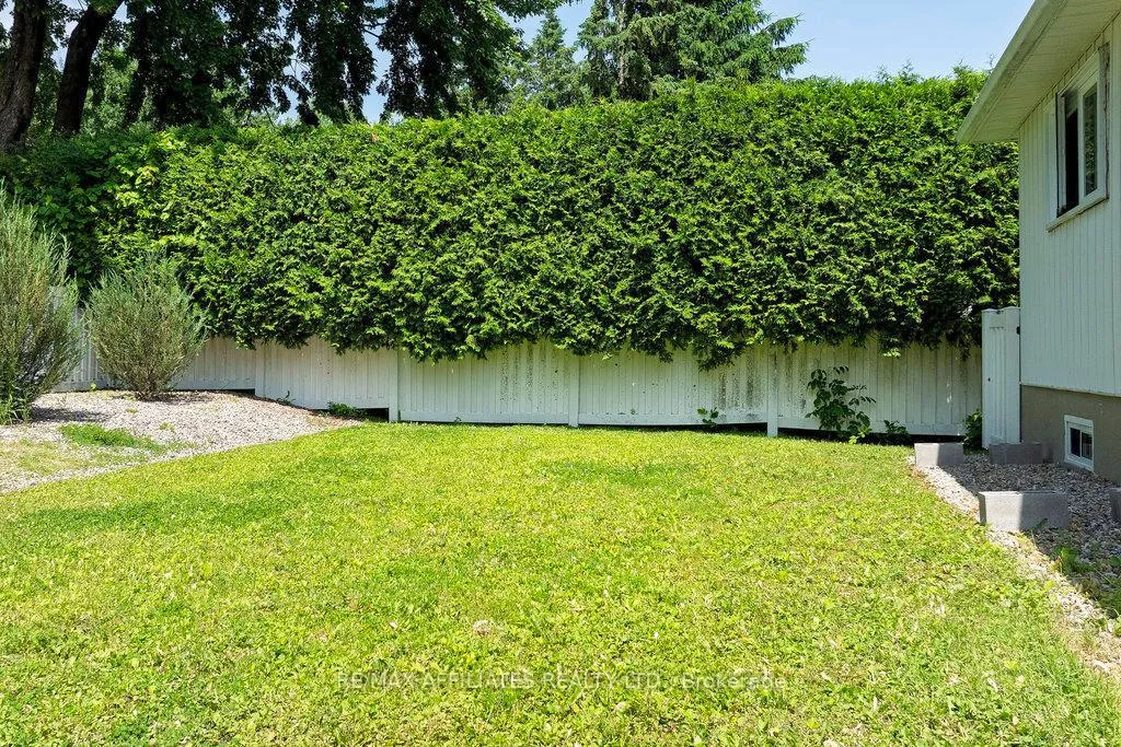 Photo 114 of 22 Red Maple Crescent, Ottawa, Blackburn Hamlet — HOMEH