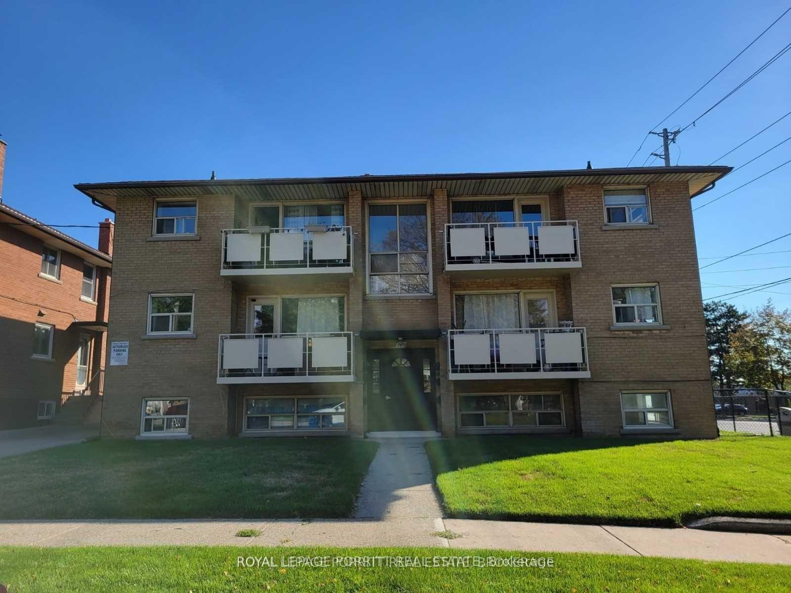 Front of Unit 1, 149 Alderbrae Avenue