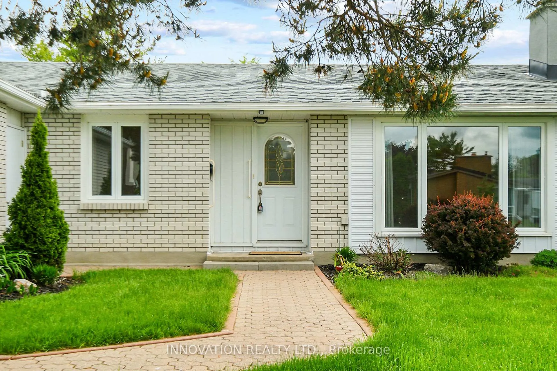 Photo 14 of 1871 Greenacre Crescent, Ottawa, Beacon Hill South — HOMEH