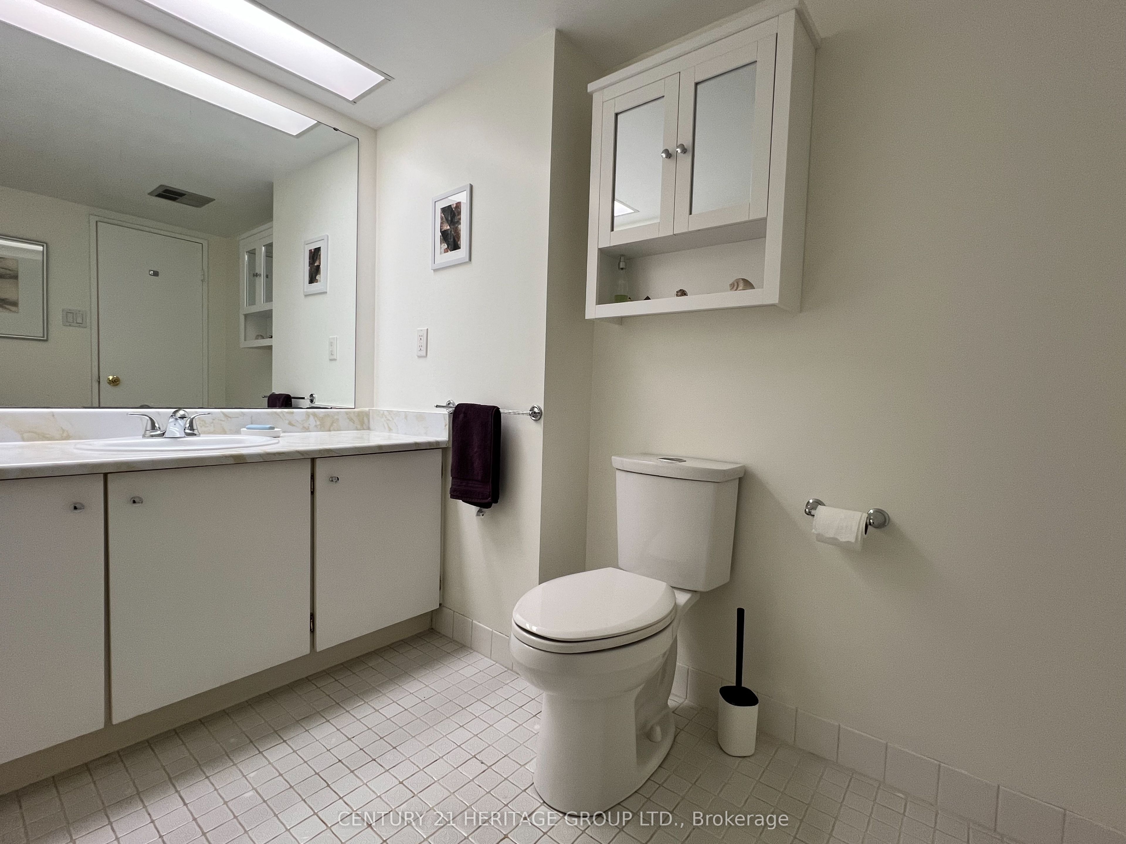 Photo 55 of Unit 406, 60 Inverlochy Boulevard, Markham, Royal Orchard — HOMEH