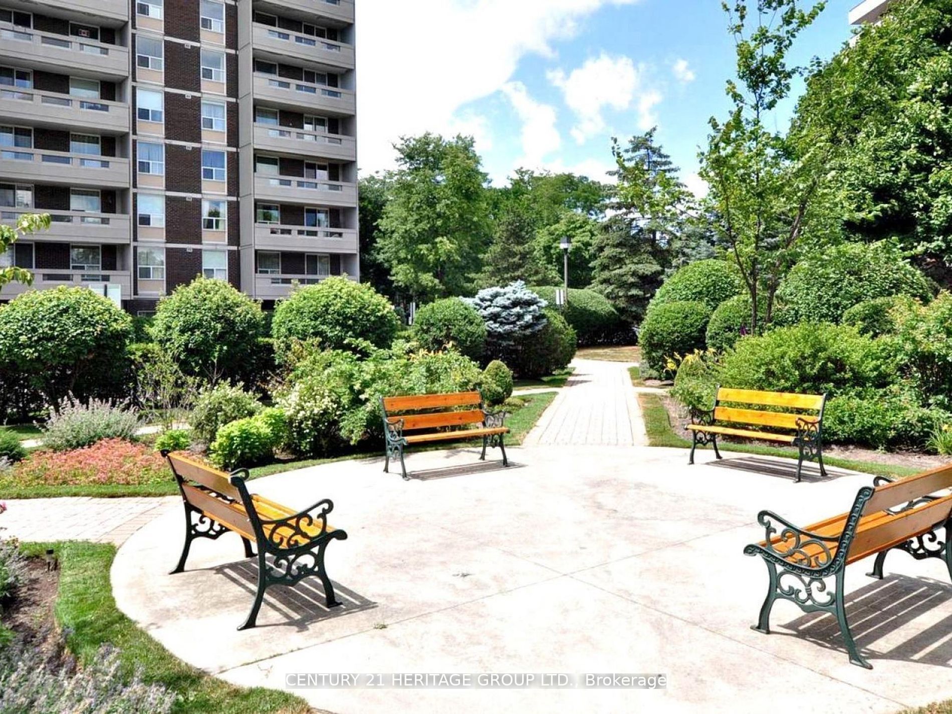 Photo 76 of Unit 406, 60 Inverlochy Boulevard, Markham, Royal Orchard — HOMEH