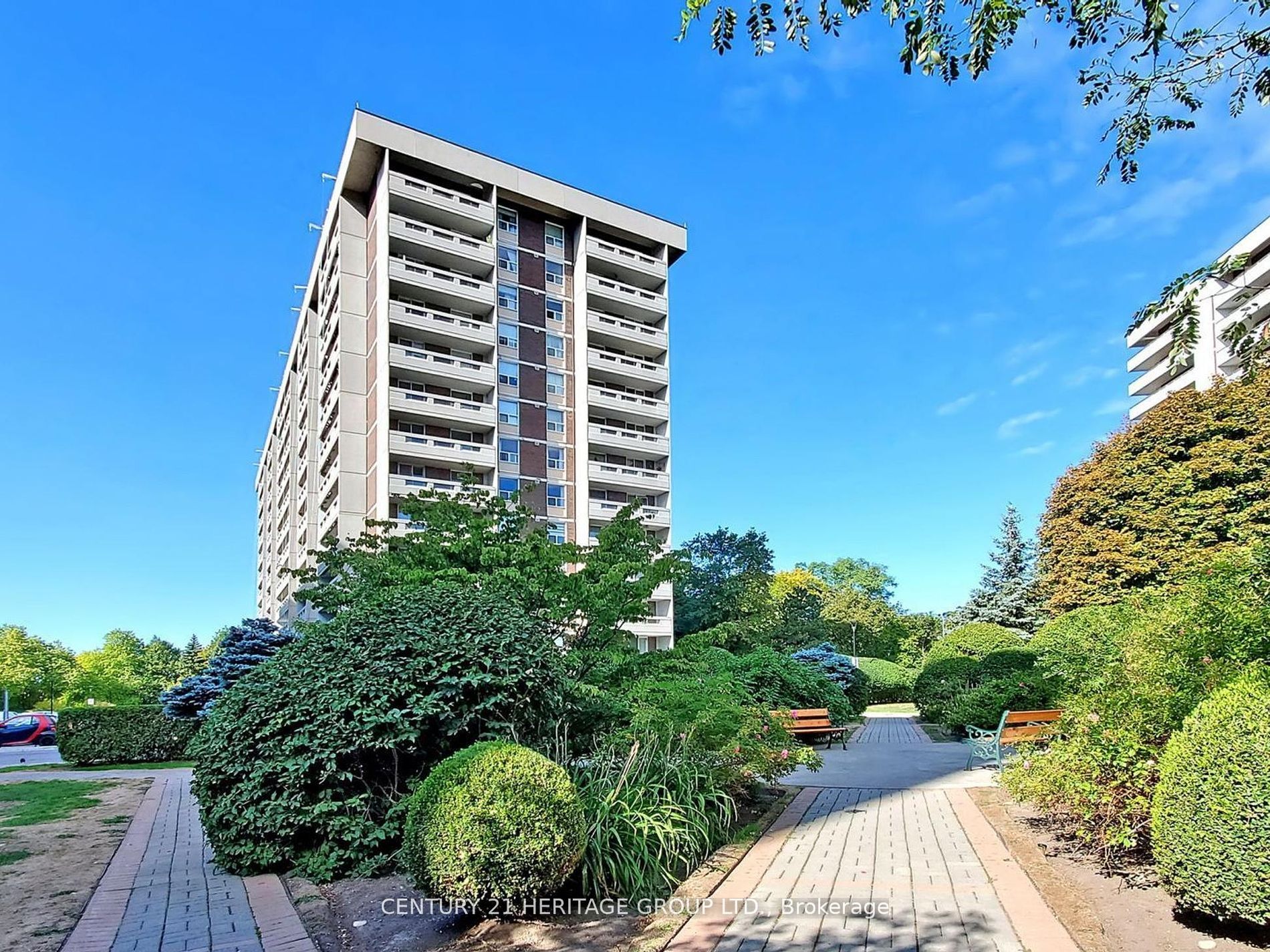 Photo 2 of Unit 406, 60 Inverlochy Boulevard, Markham, Royal Orchard — HOMEH