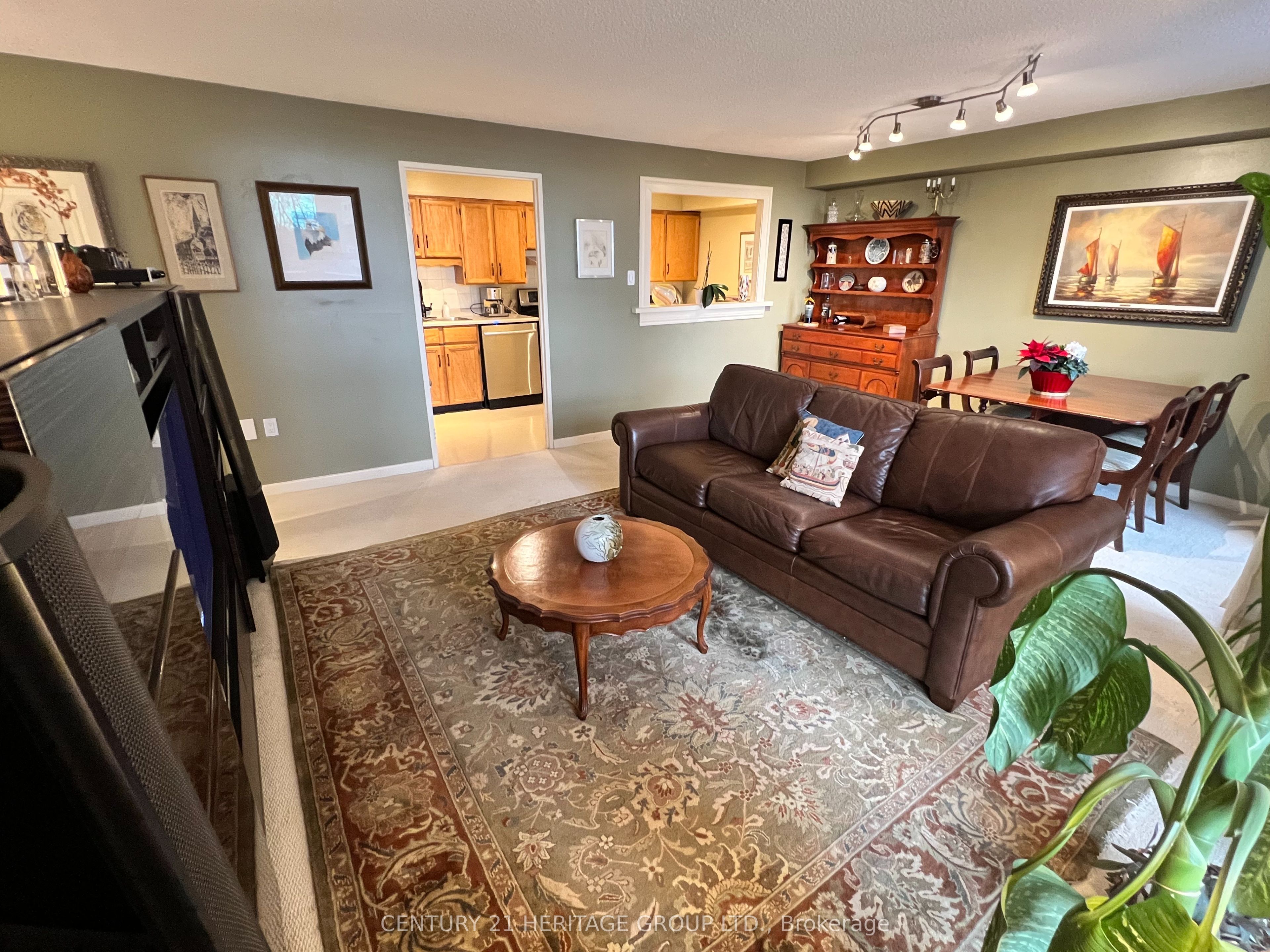 Photo 44 of Unit 406, 60 Inverlochy Boulevard, Markham, Royal Orchard — HOMEH
