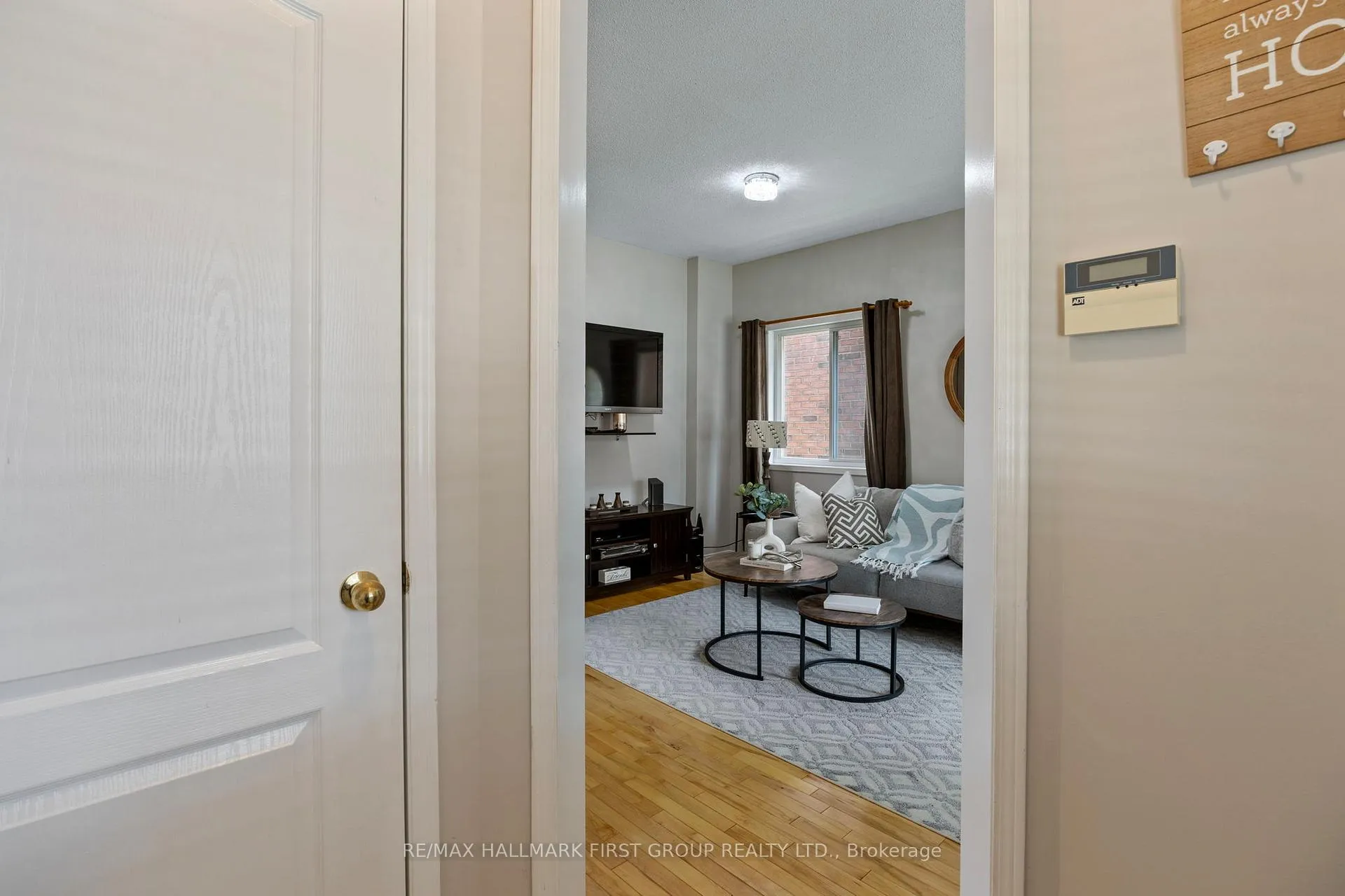 Photo 5 of 35 Salt Drive, Ajax, South East — HOMEH