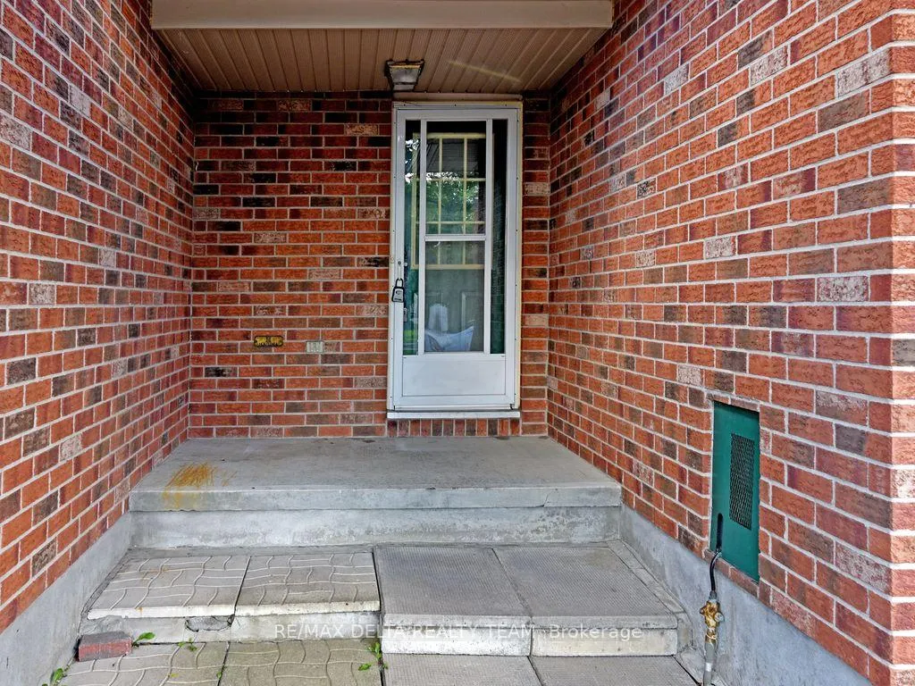 Photo 3 of 138 Montana Way, Ottawa, Barrhaven - Longfields — HOMEH