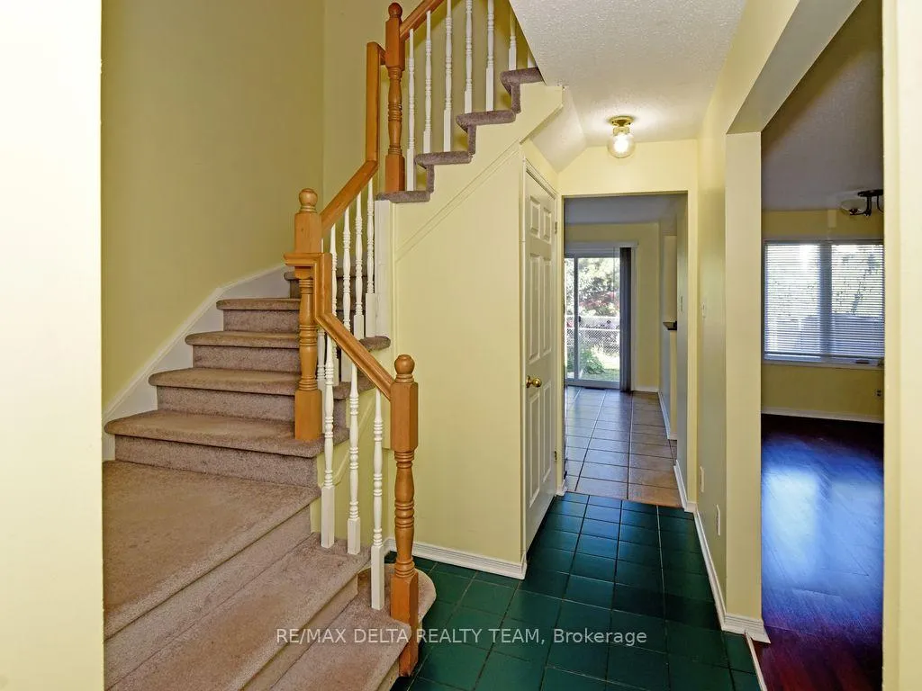 Photo 5 of 138 Montana Way, Ottawa, Barrhaven - Longfields — HOMEH