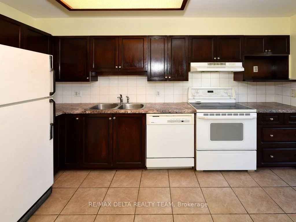 Photo 8 of 138 Montana Way, Ottawa, Barrhaven - Longfields — HOMEH