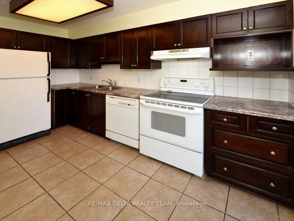 Photo 9 of 138 Montana Way, Ottawa, Barrhaven - Longfields — HOMEH