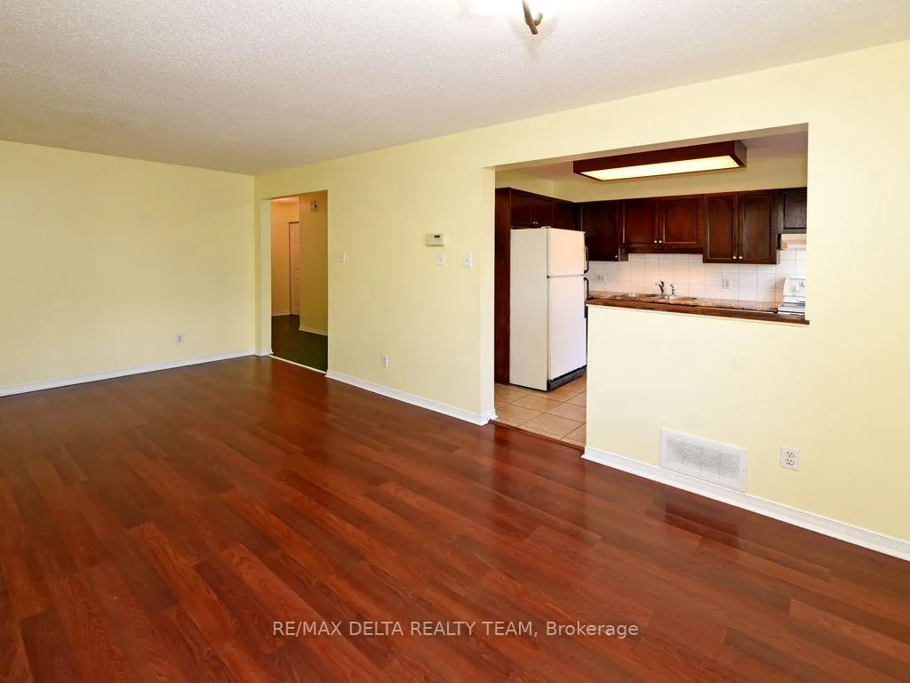 Photo 12 of 138 Montana Way, Ottawa, Barrhaven - Longfields — HOMEH