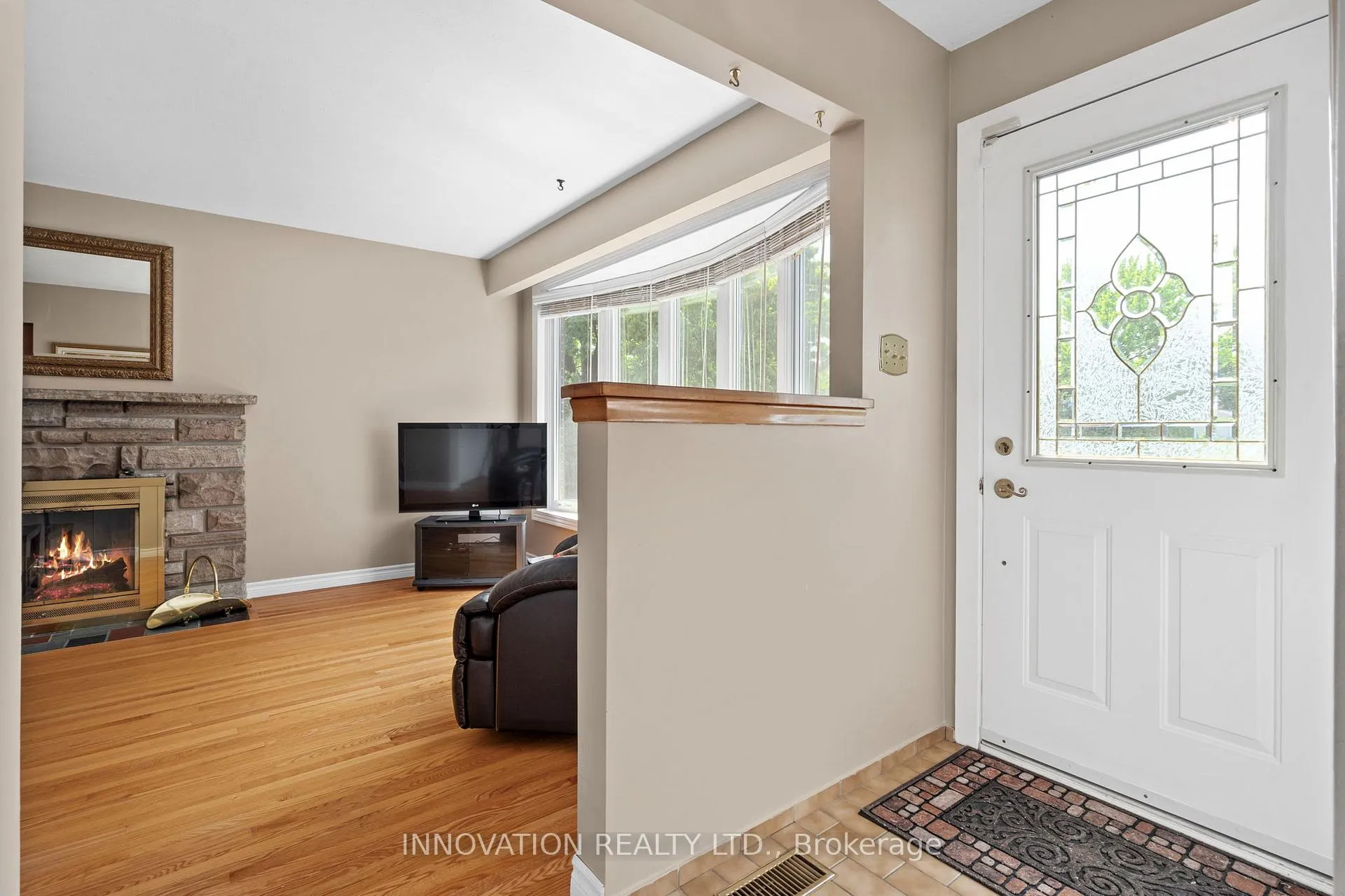 Photo 32 of 40 Hadley Circle, Ottawa, Bells Corners — HOMEH