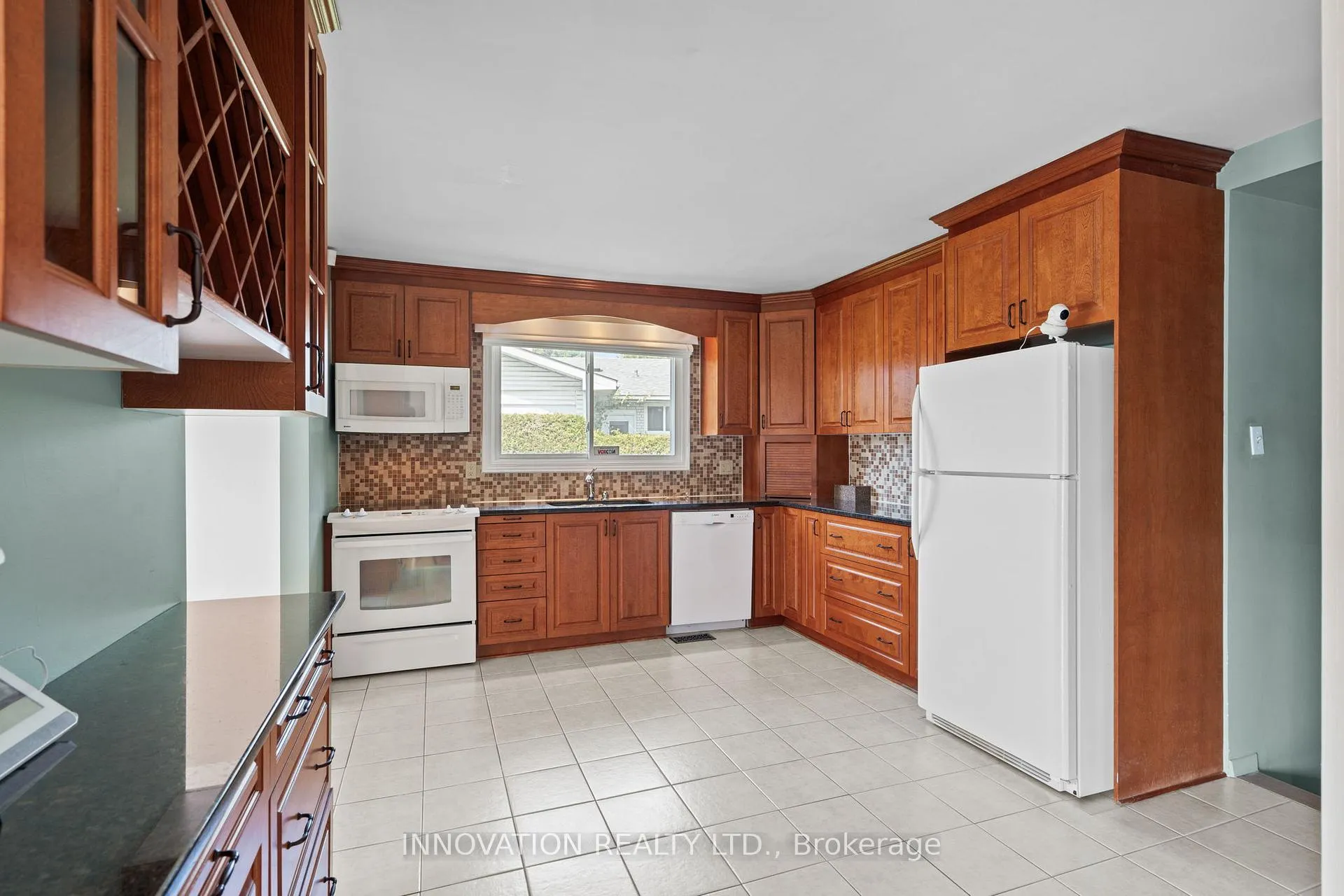 Photo 65 of 40 Hadley Circle, Ottawa, Bells Corners — HOMEH