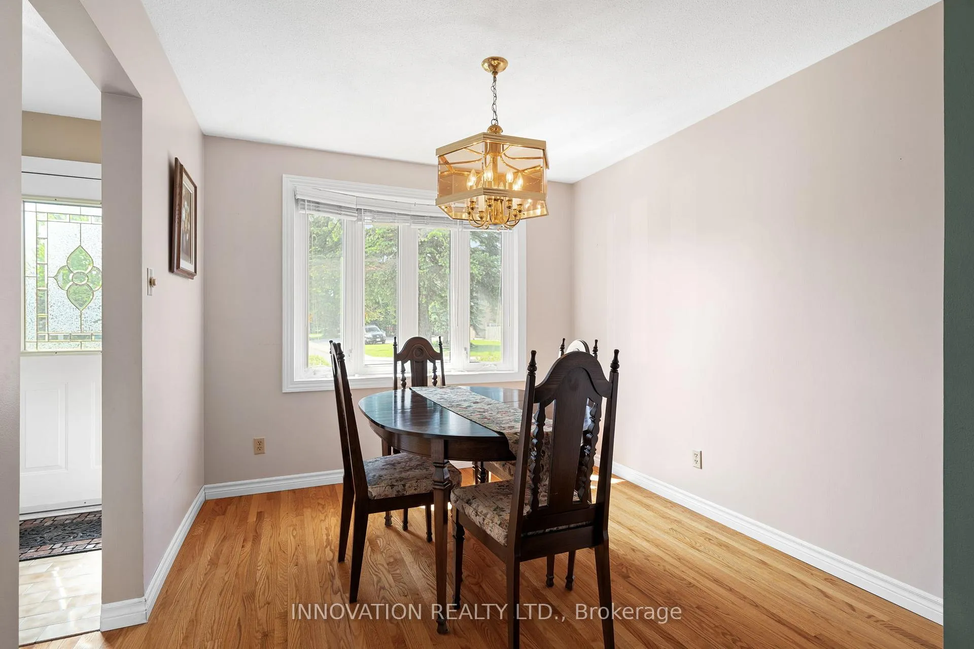 Photo 93 of 40 Hadley Circle, Ottawa, Bells Corners — HOMEH