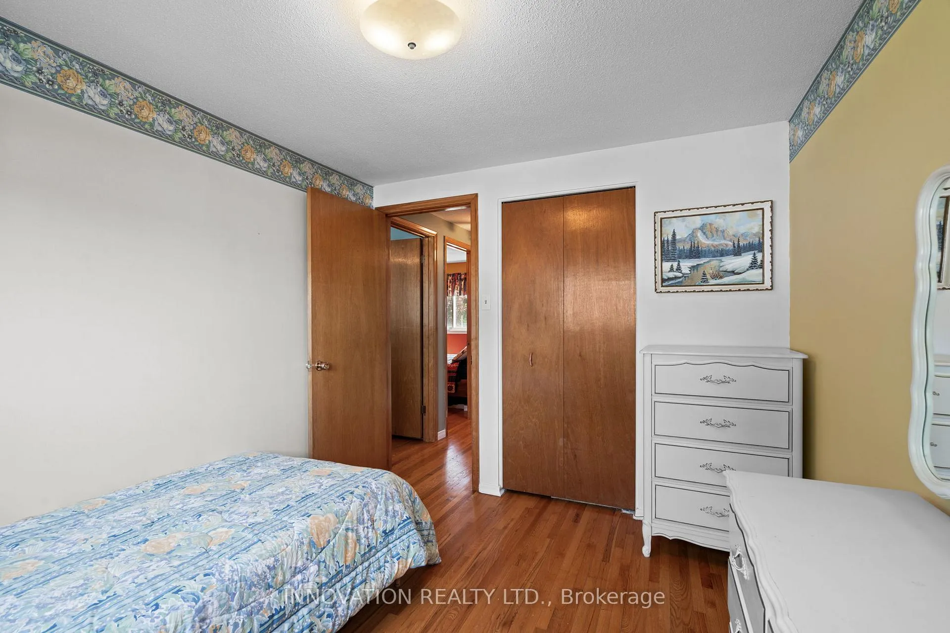 Photo 124 of 40 Hadley Circle, Ottawa, Bells Corners — HOMEH