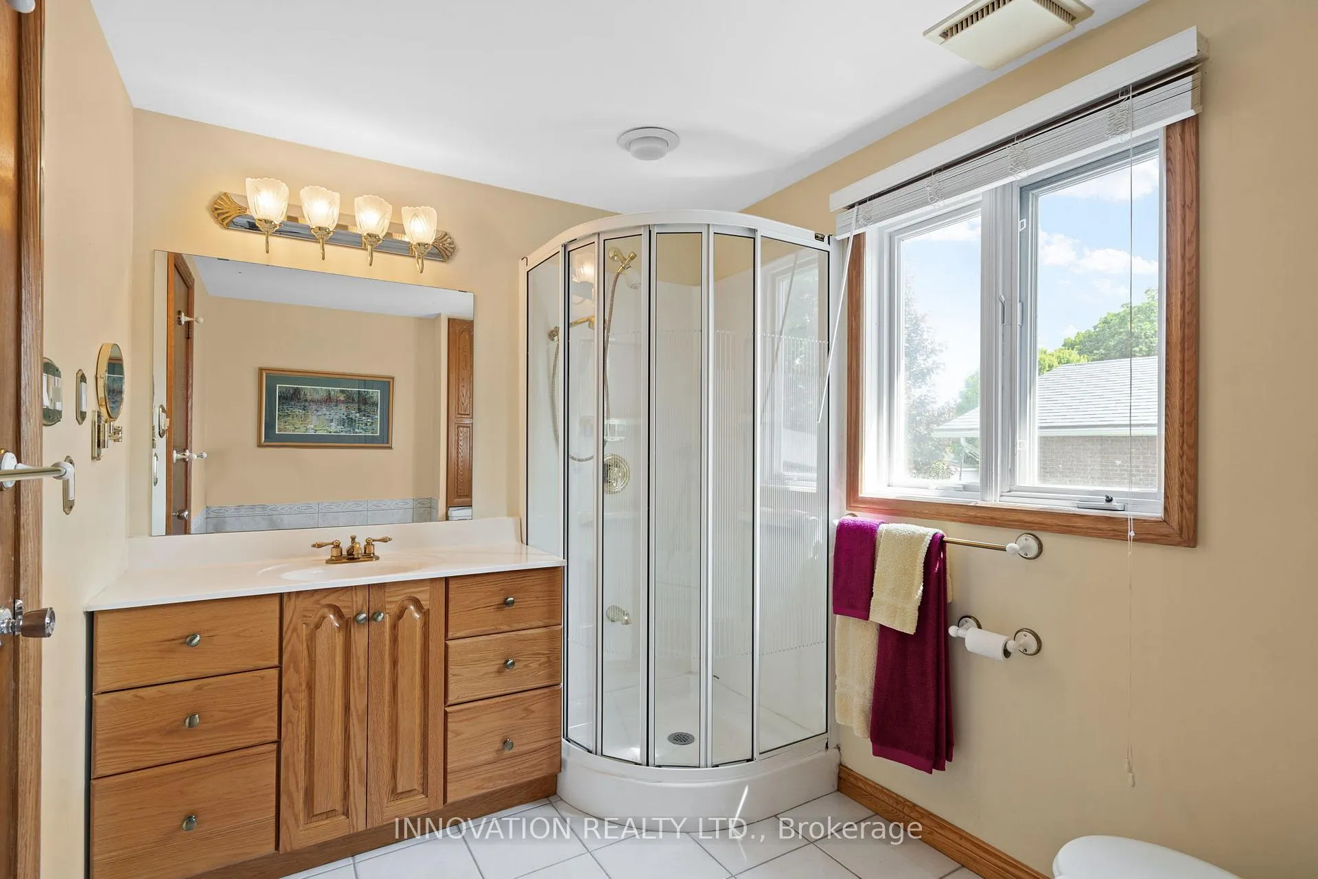 Photo 146 of 40 Hadley Circle, Ottawa, Bells Corners — HOMEH