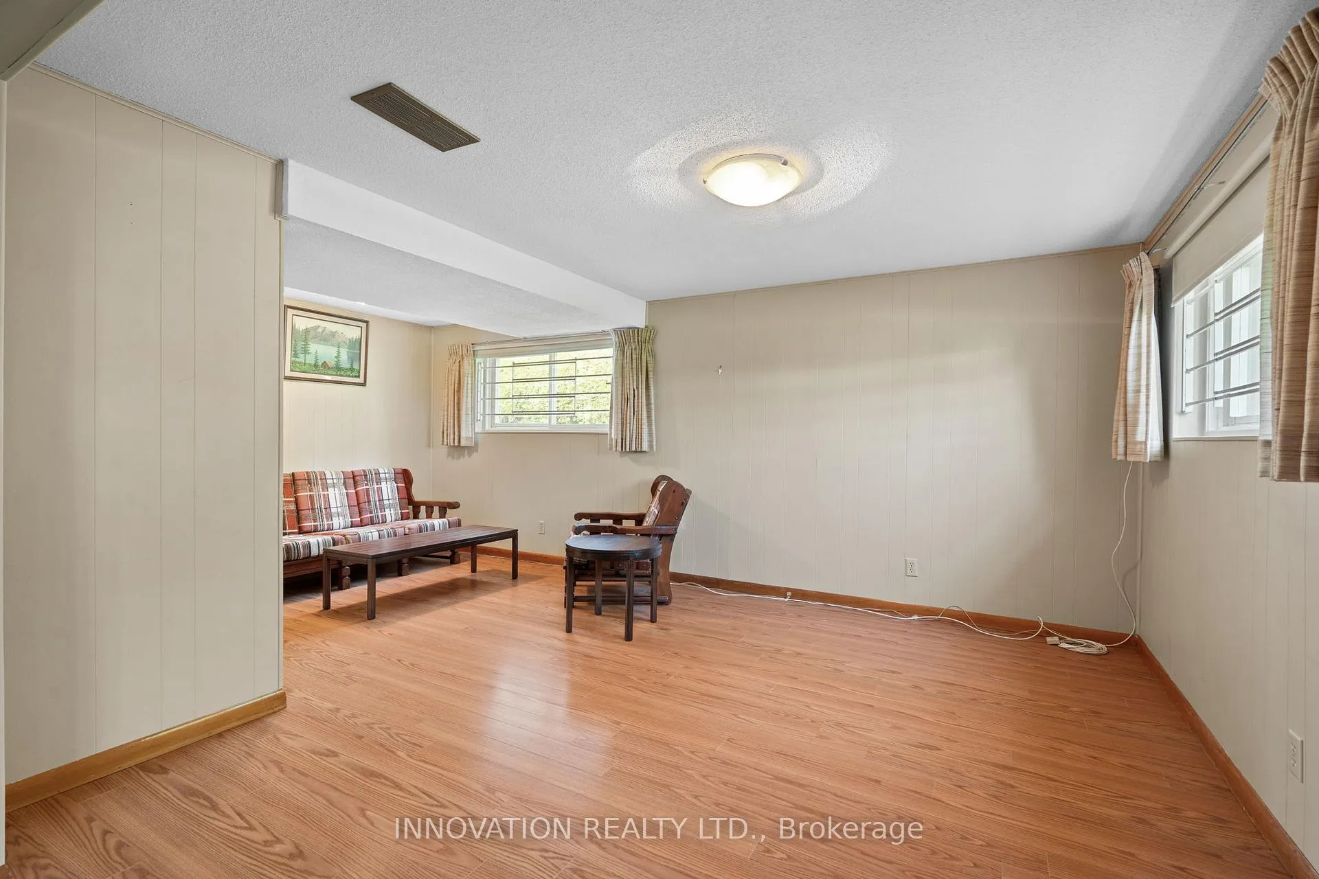 Photo 170 of 40 Hadley Circle, Ottawa, Bells Corners — HOMEH