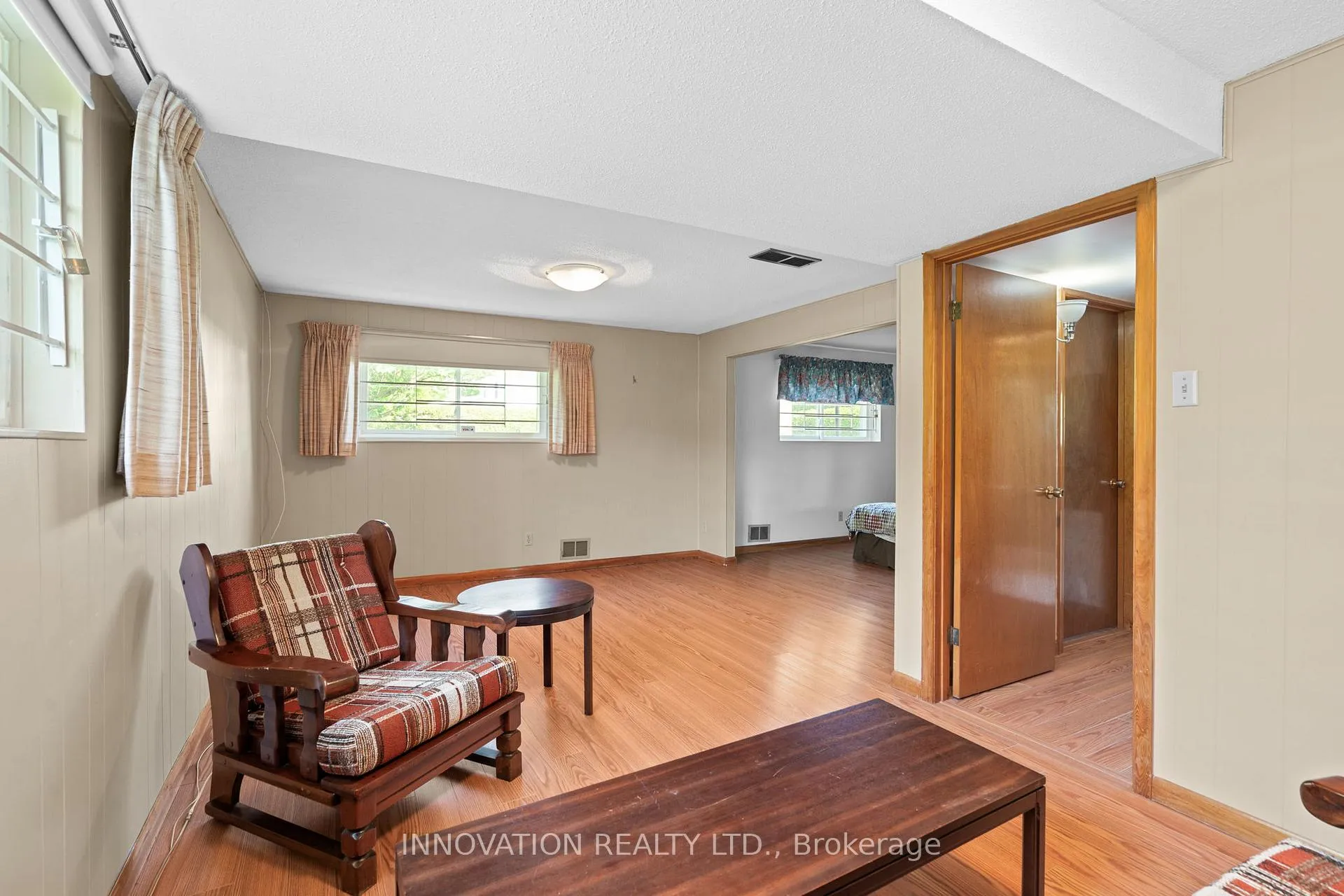 Photo 176 of 40 Hadley Circle, Ottawa, Bells Corners — HOMEH