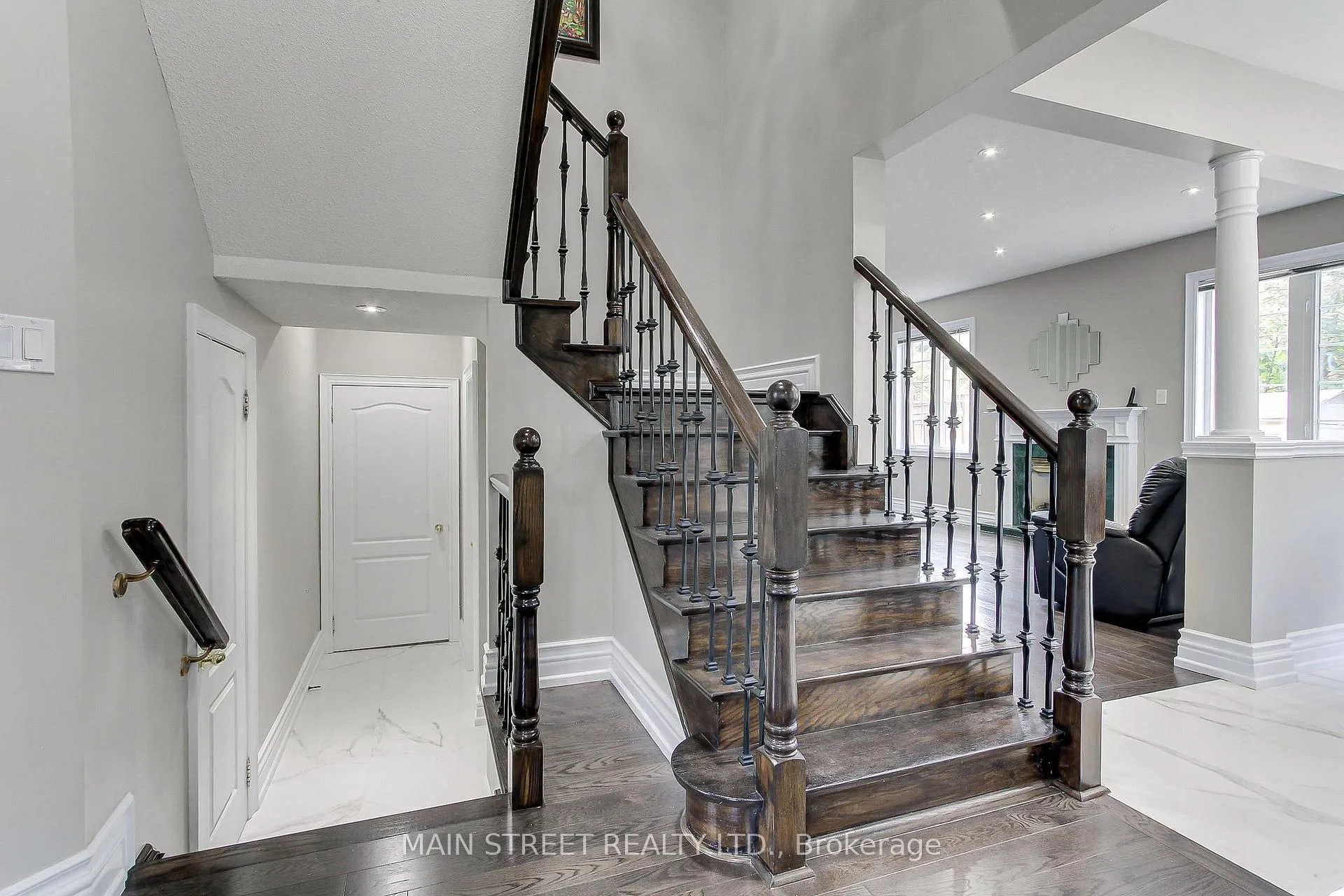 Photo 15 of 30 Conover Avenue, Aurora, Bayview Northeast — HOMEH